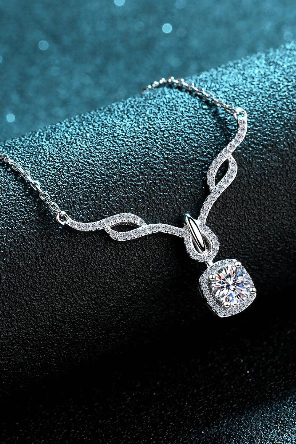 Right On Trend Moissanite Pendant Necklace BLUE ZONE PLANET