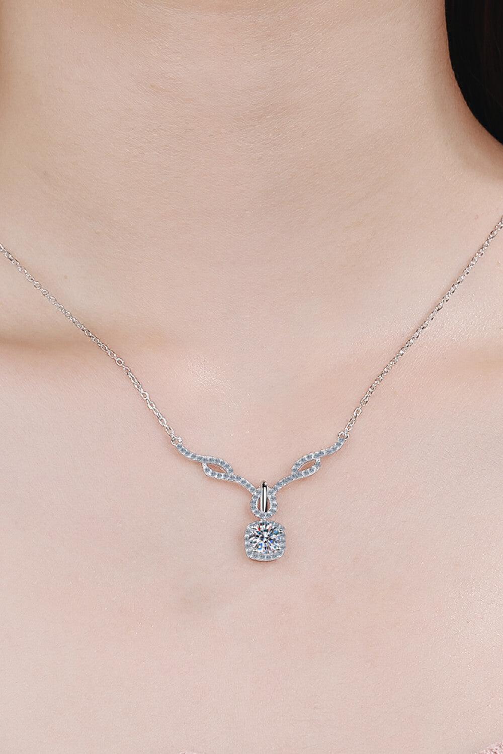 Right On Trend Moissanite Pendant Necklace BLUE ZONE PLANET