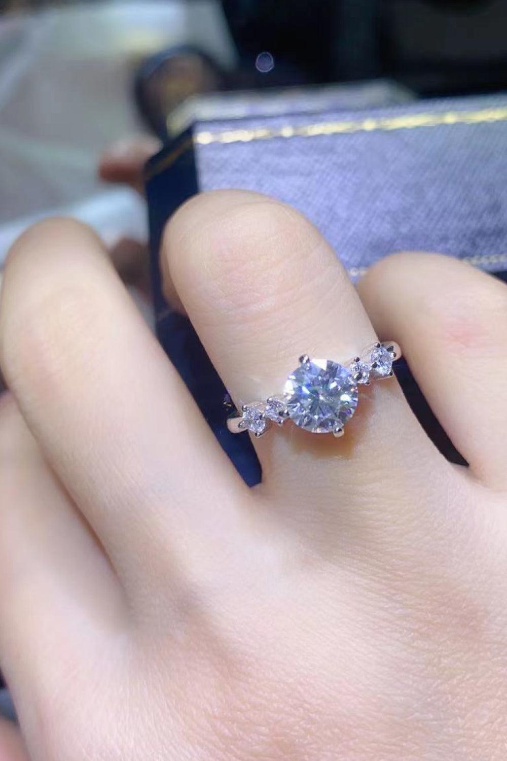Something To See 1 Carat Moissanite Ring BLUE ZONE PLANET