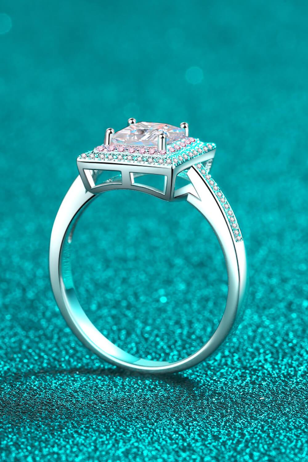 Stay Elegant 1 Carat Moissanite Ring BLUE ZONE PLANET