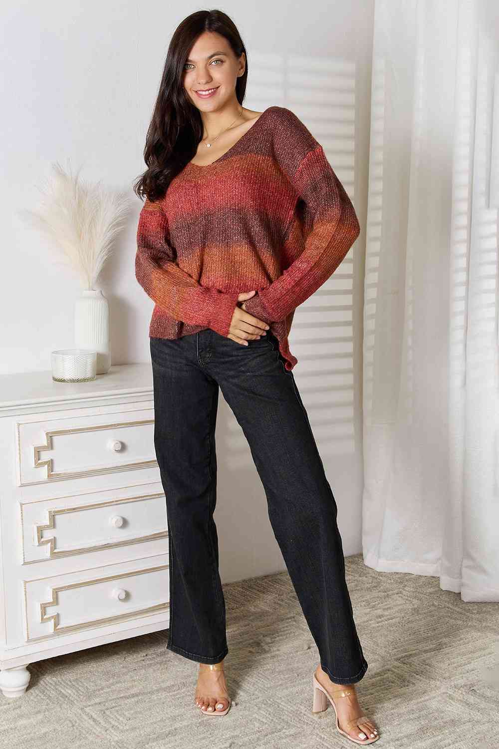 Gradient V-Neck Sweater BLUE ZONE PLANET