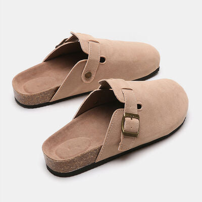 Suede Closed Toe Buckle Slide BLUE ZONE PLANET