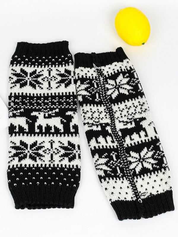 Blue Zone Planet | Women's Christmas Snowflake Fawn Foot Cover Pile Pile Socks kakaclo