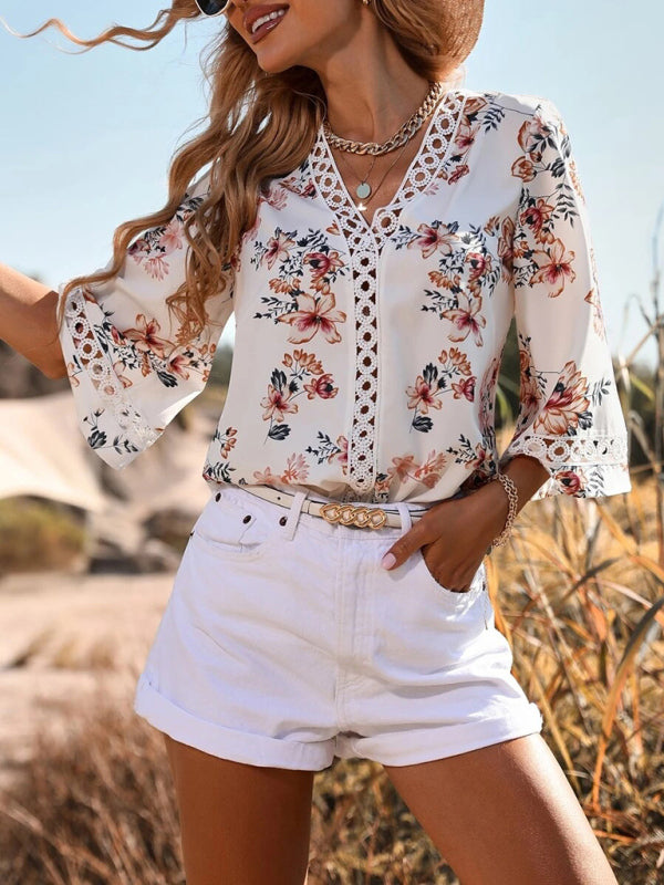 V-neck printed patchwork lace flared sleeve top BLUE ZONE PLANET