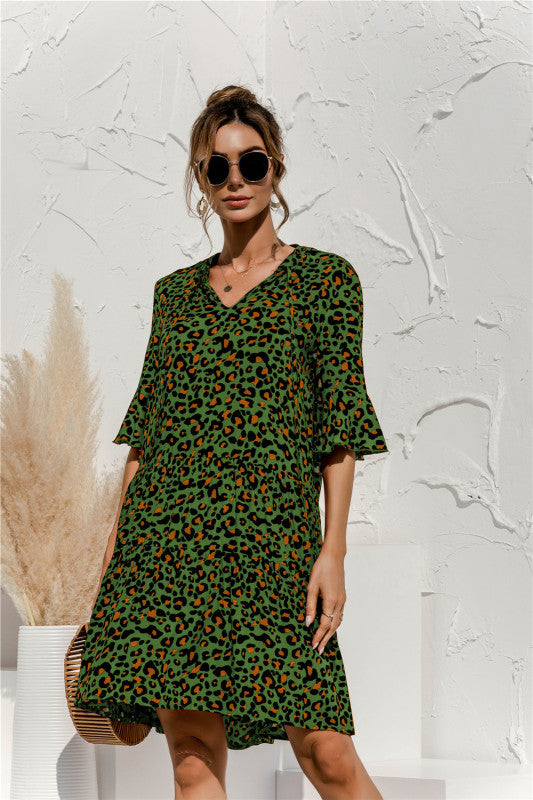 Blue Zone Planet | V-neck trumpet sleeve cake style stitching dress BLUE ZONE PLANET