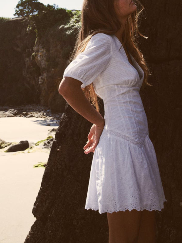 French niche fluffy sleeves V-neck waist cut-out embroidery dress kakaclo
