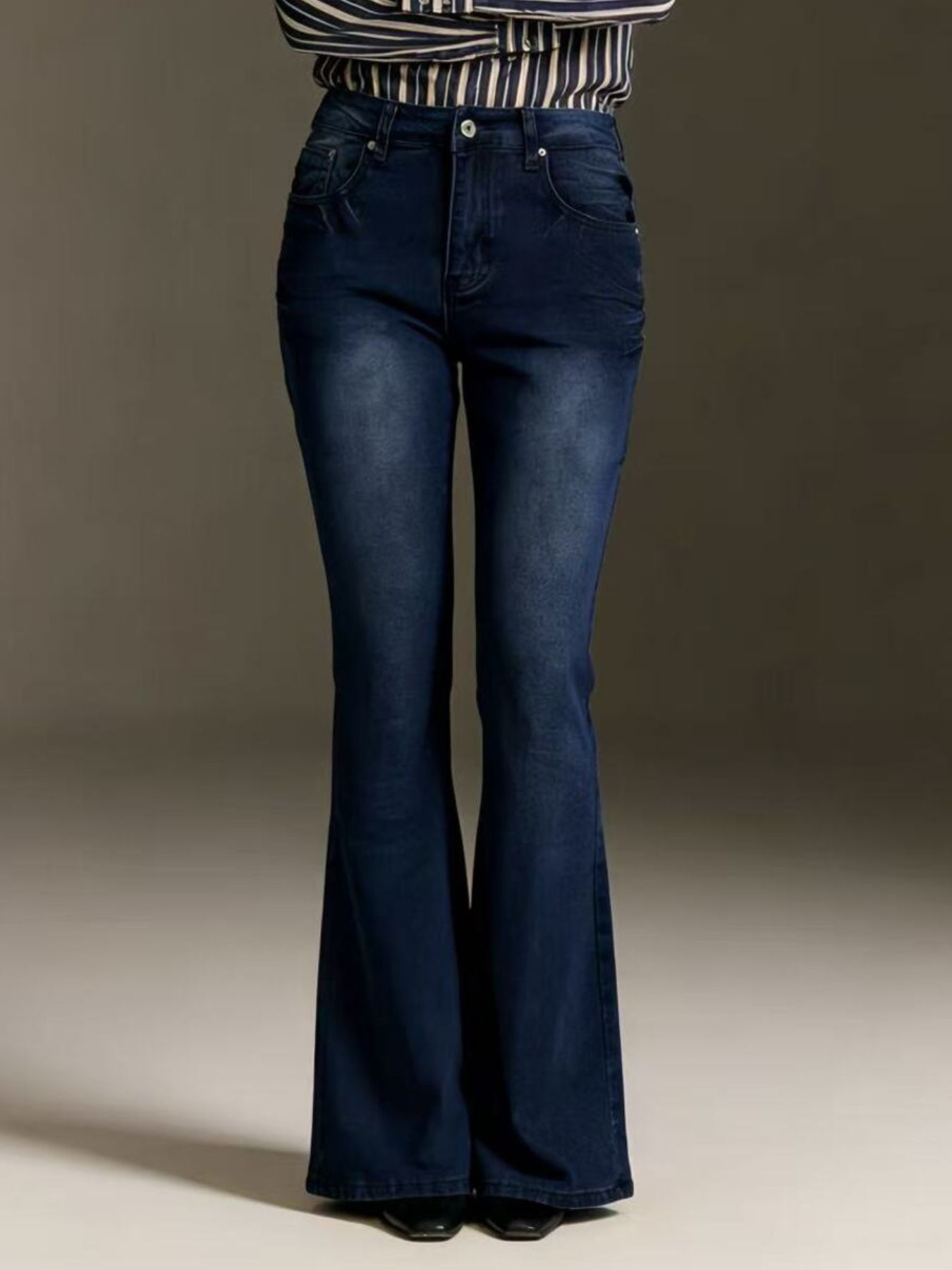 01a1926e-1d4d-48fb-8ed9-024c3c7dff9e-Max