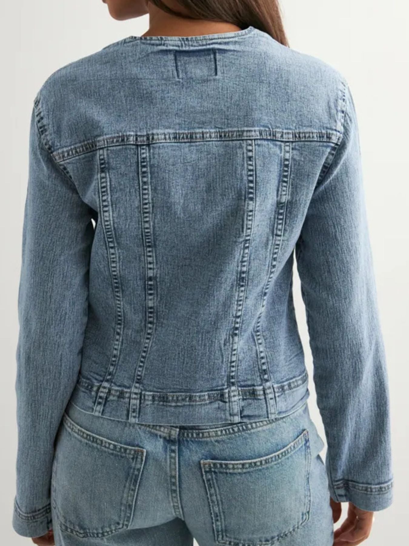 01a2e120-d133-402f-8ca5-615e7369bbfc-Max