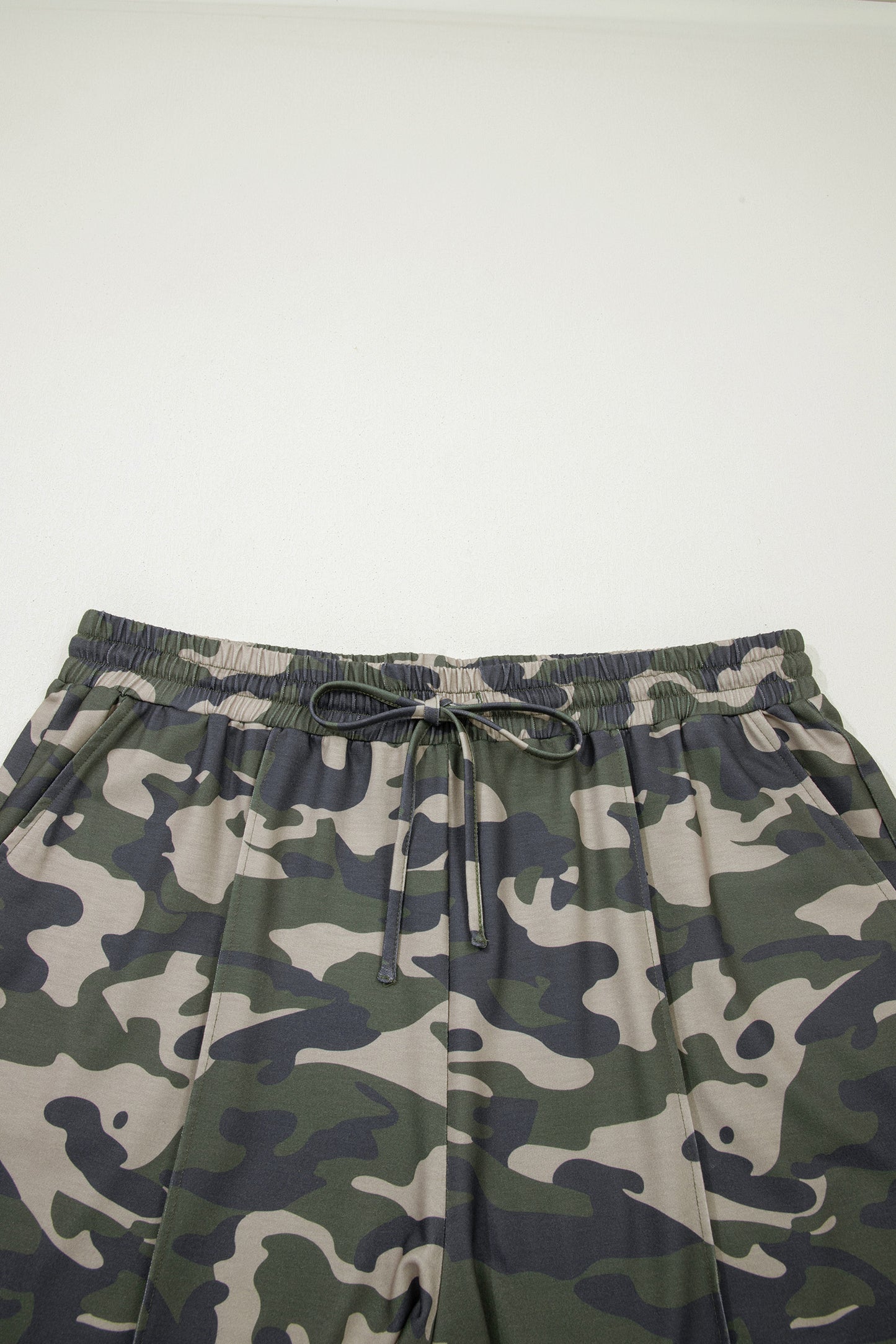 Green Tie Elastic Waist Pocketed Plus Size Camo Shorts-Plus Size/Plus Size Bottoms-[Adult]-[Female]-2022 Online Blue Zone Planet