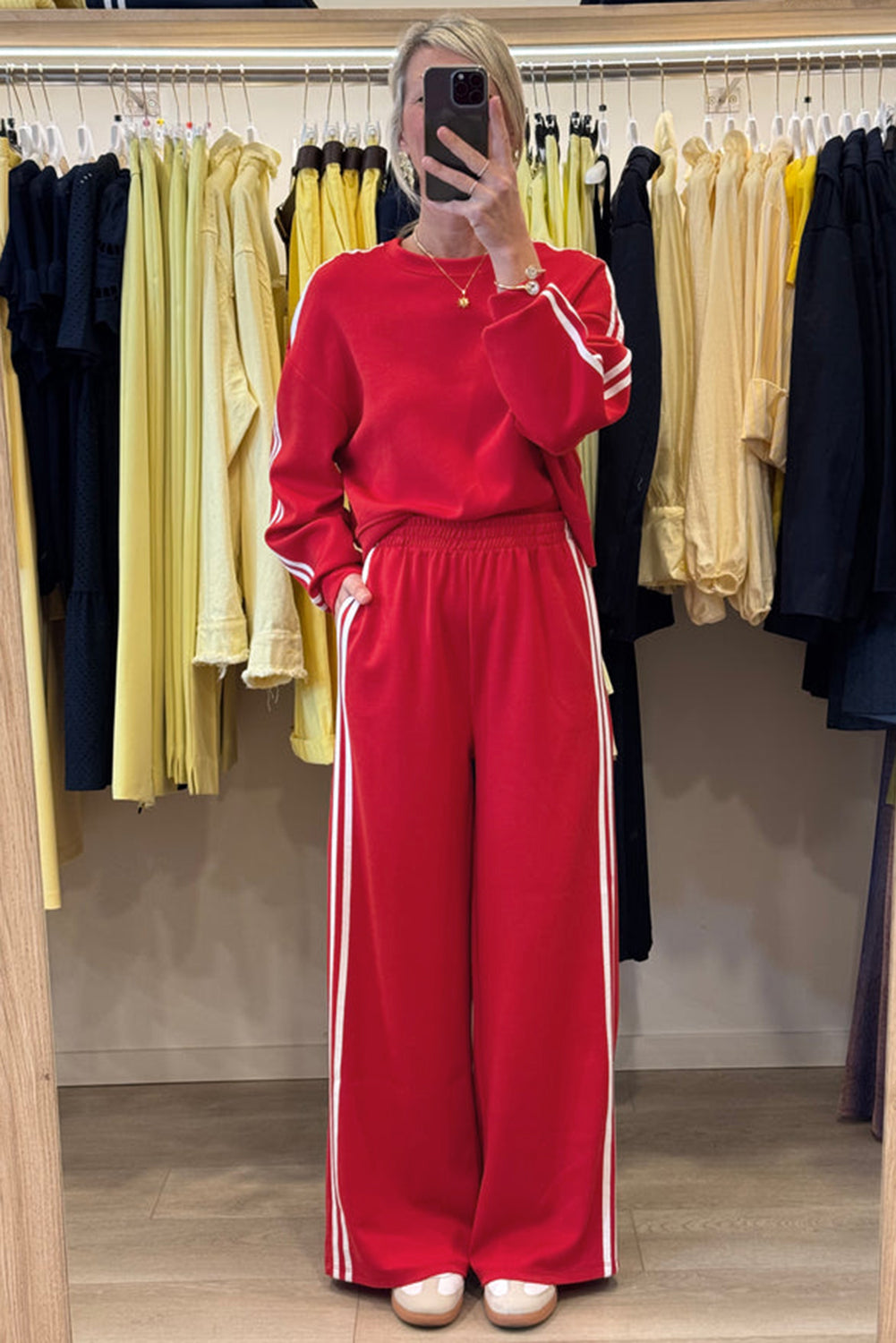 Fiery Red Varsity Striped Detail Crewneck Pullover Elastic Sweatpants 2pcs Outfit-Two Piece Sets/Pant Sets-[Adult]-[Female]-2022 Online Blue Zone Planet