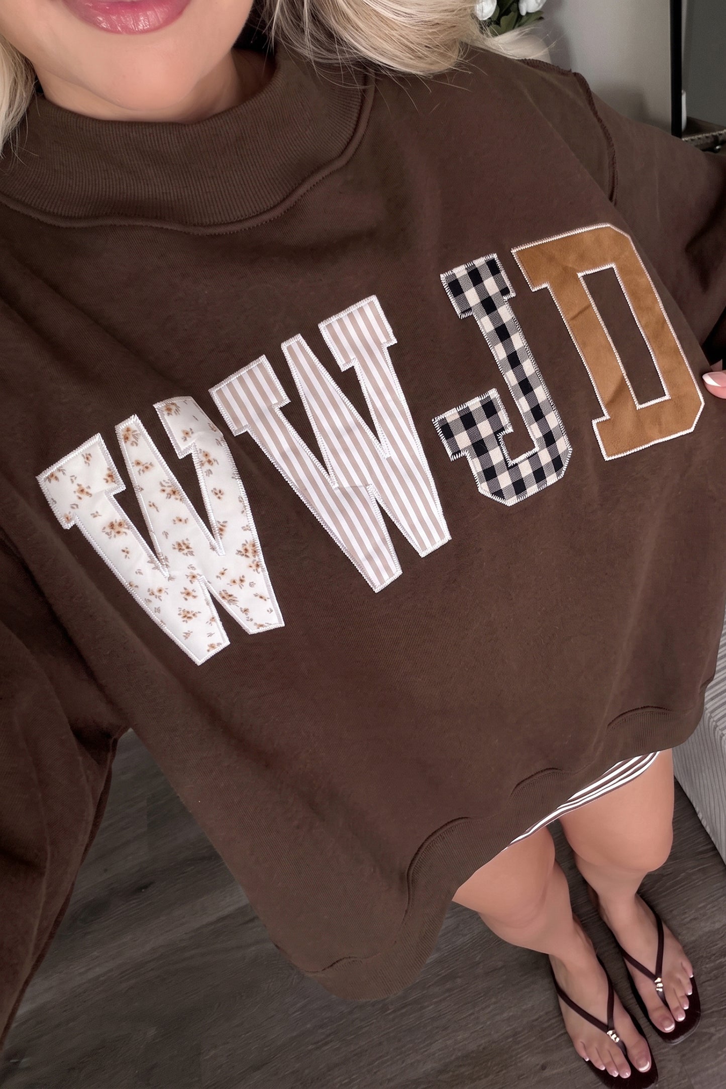 Coffee WWJD Mixed Pattern Embroidered Patch Graphic Mock Neck Sweatshirt