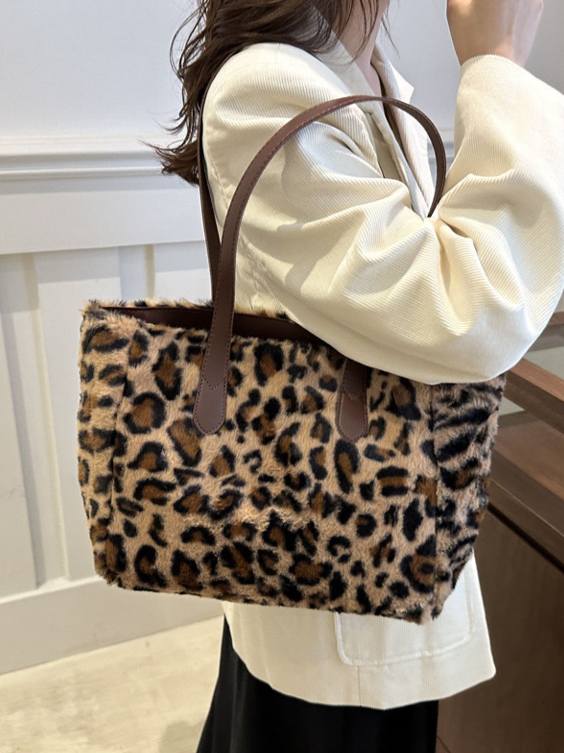 Blue Zone Planet | Leopard Fluff Tote Bag-Handbags-[Adult]-[Female]-2022 Online Blue Zone Planet