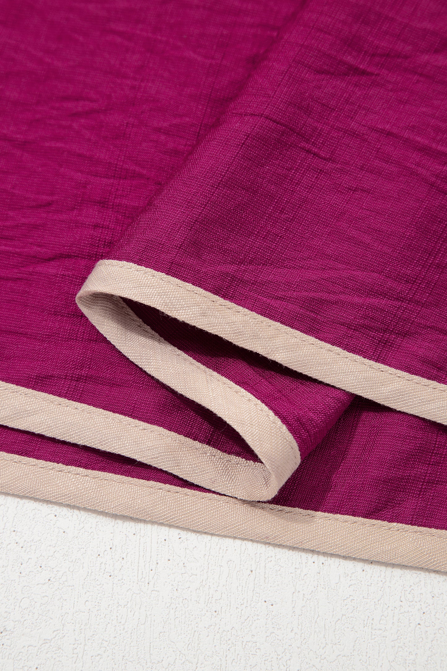 Wild Ginger Plus Size Contrast Trim Button V Neck Puffy Bracelet Sleeve Blouse-Bracelet-[Adult]-[Female]-2022 Online Blue Zone Planet