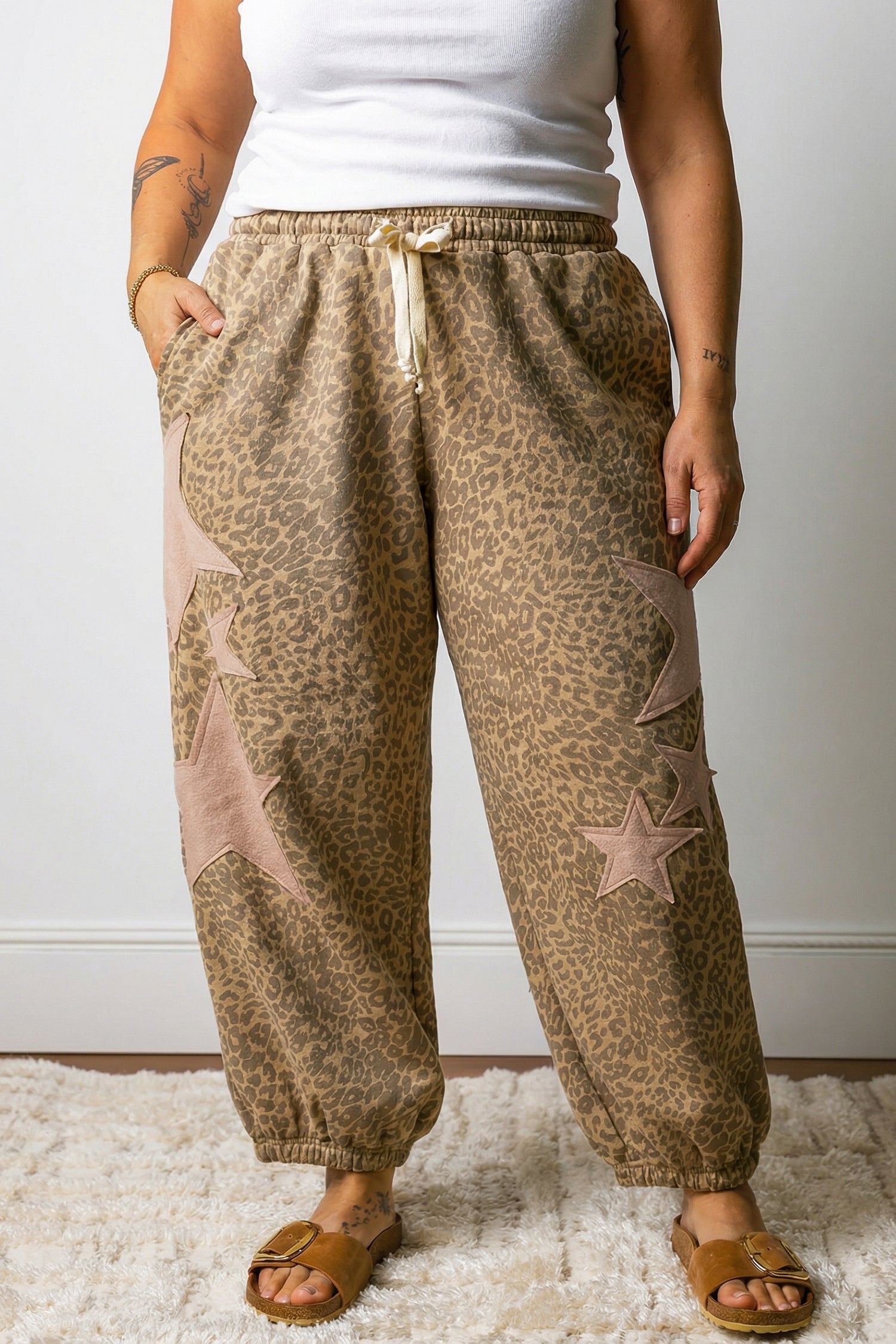 Khaki Plus Size Leopard Print Western Star Patched Jogger Pants-Plus Size/Plus Size Bottoms-[Adult]-[Female]-2022 Online Blue Zone Planet