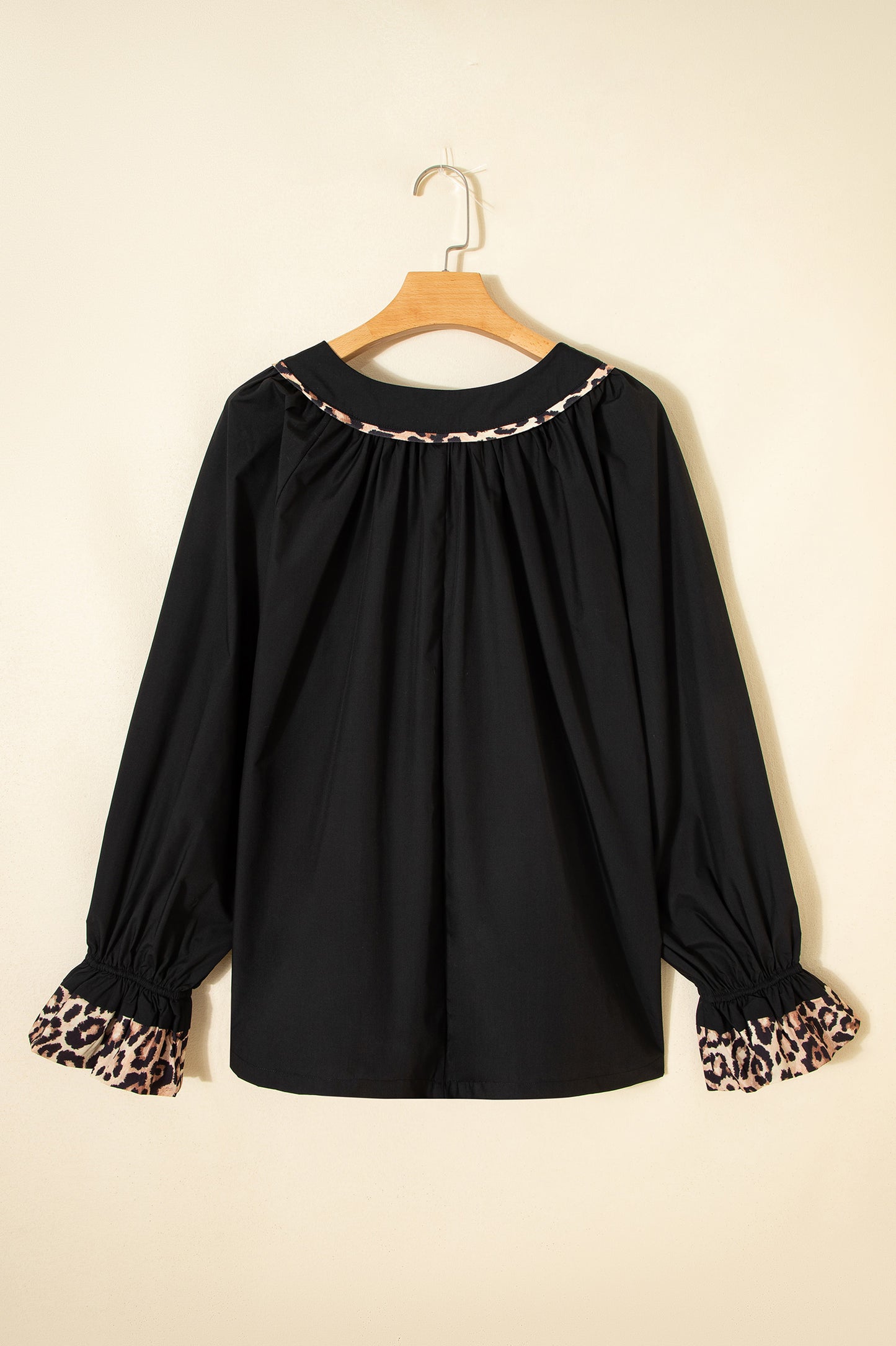 Black Plus Size Split Neck Leopard Trim Flounced Long Sleeve Blouse-Plus Size/Plus Size Tops/Plus Size Blouses & Shirts-[Adult]-[Female]-2022 Online Blue Zone Planet