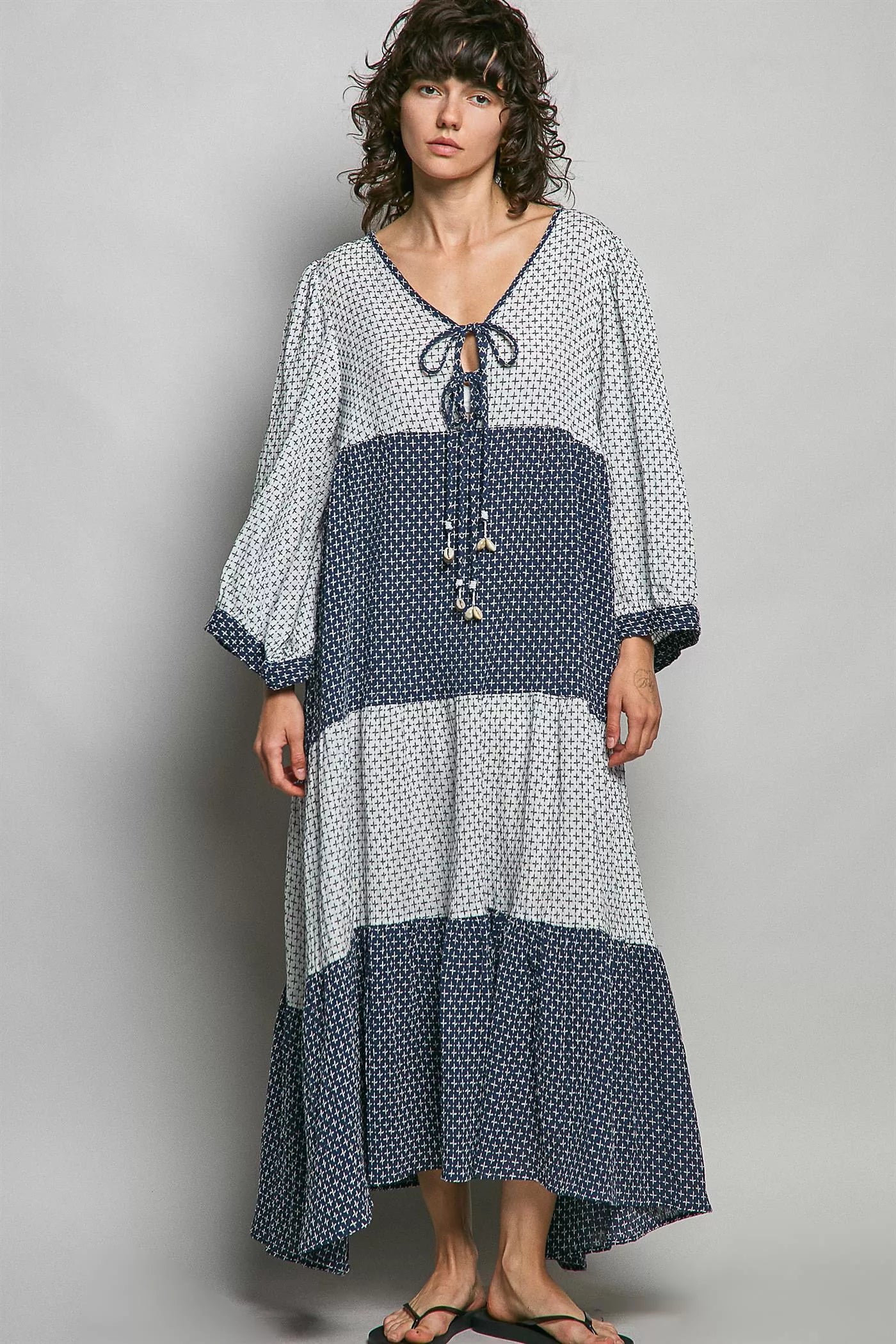 POL Tiered Boho Two-Tone Maxi Dress IVORY/INDIGO / L