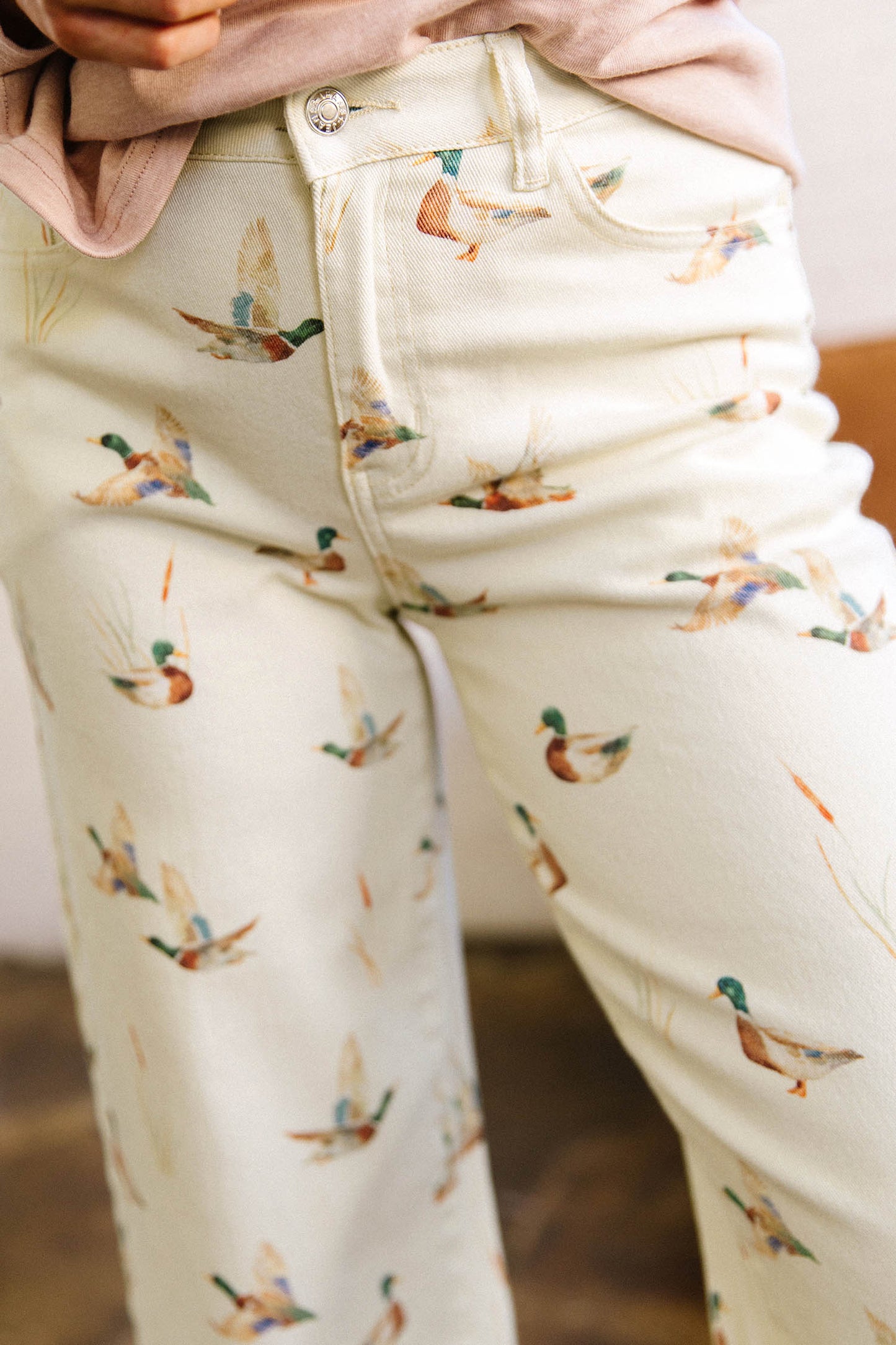 Beige Stylish Mallard Printed Cuffed Hem Shift Jeans