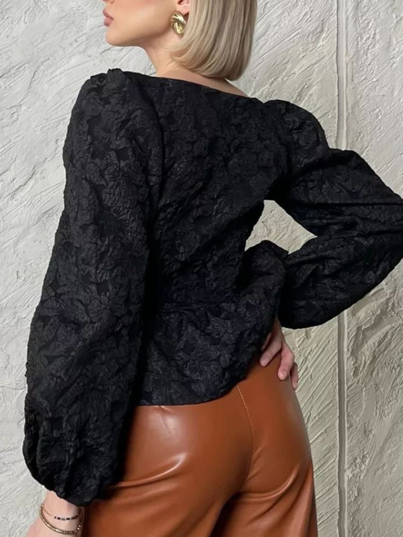 15f98467-0e95-404b-b7e3-a8260b74ddd2-Max