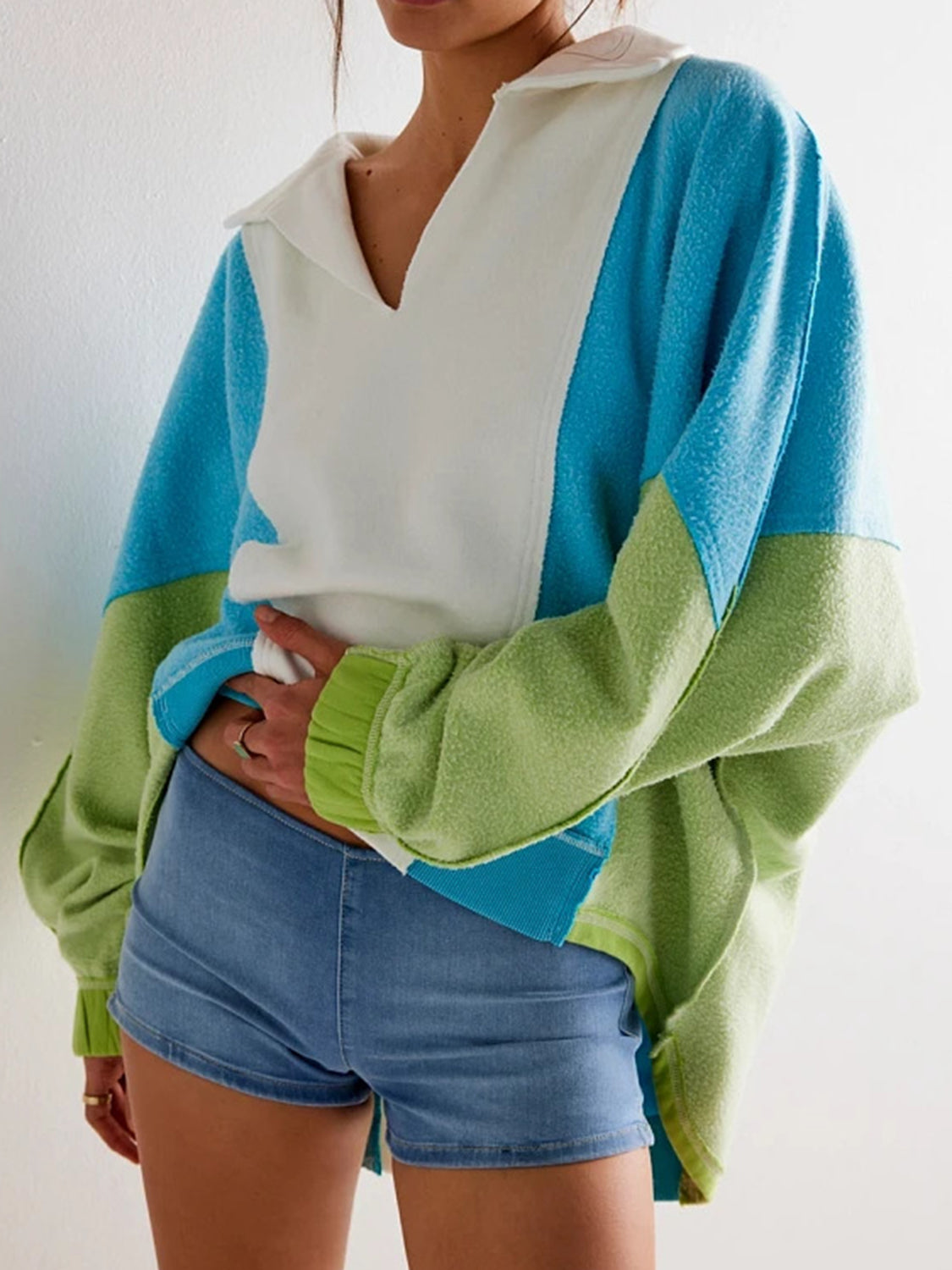 High-Low Exposed Seam Contrast Long Sleeve Sweatshirt-TOPS / DRESSES-[Adult]-[Female]-White/Blue/Green-S-2022 Online Blue Zone Planet