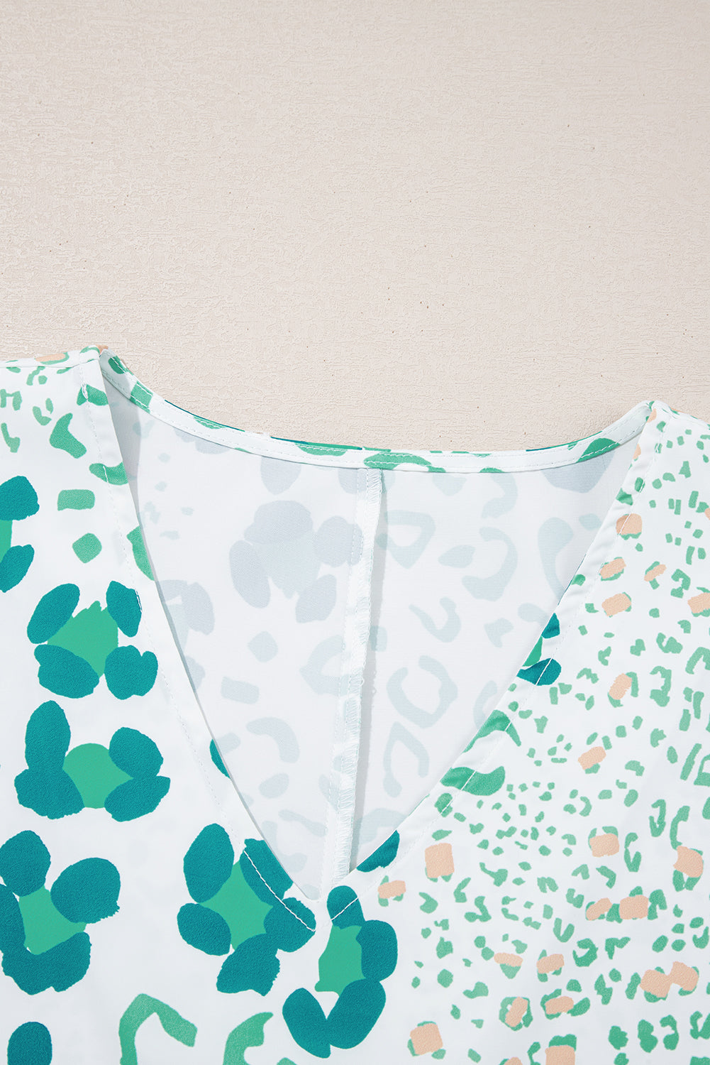 Green Mixed Leopard Print V Neck Short Sleeve Blouse-Tops/Blouses & Shirts-[Adult]-[Female]-2022 Online Blue Zone Planet