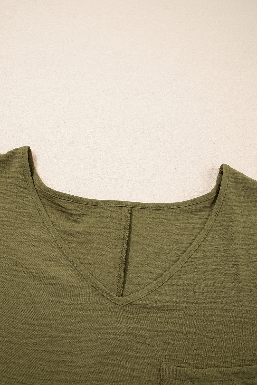 Four Leaf Clover Textured Half Sleeve V Neck Plus Size T Shirt With Chest Pocket-Plus Size/Plus Size Tops/Plus Size Tops & Tees-[Adult]-[Female]-2022 Online Blue Zone Planet