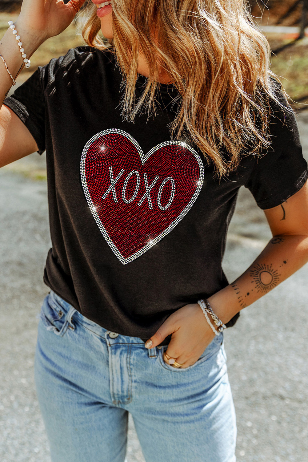 Black Rhinestone XOXO Heart Graphic Crewneck Tee-Graphic Tees-[Adult]-[Female]-2022 Online Blue Zone Planet