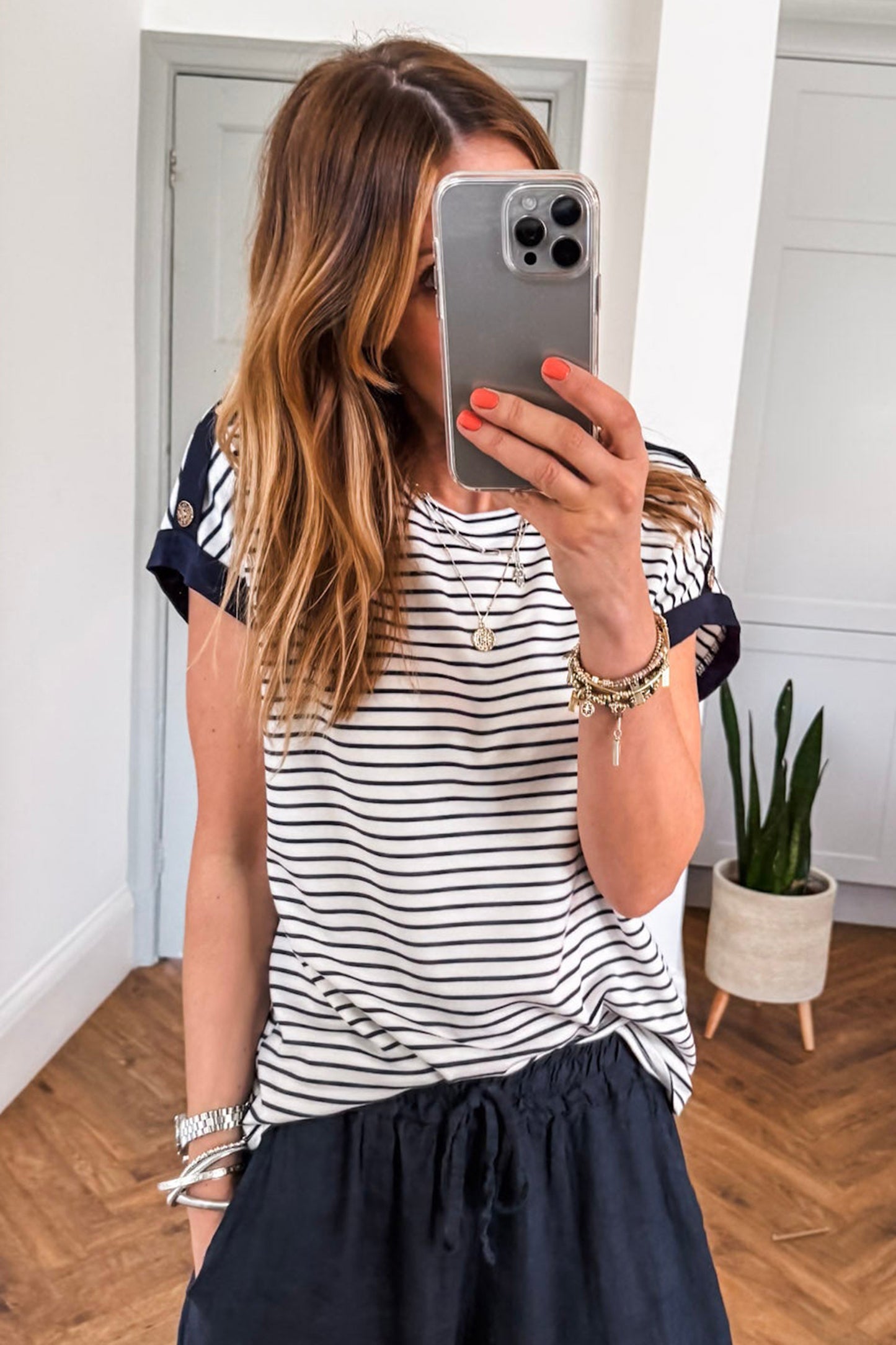 Black Stripe Cuffed Sleeve Button Detail Loose Tee-Tops/Tops & Tees-[Adult]-[Female]-2022 Online Blue Zone Planet