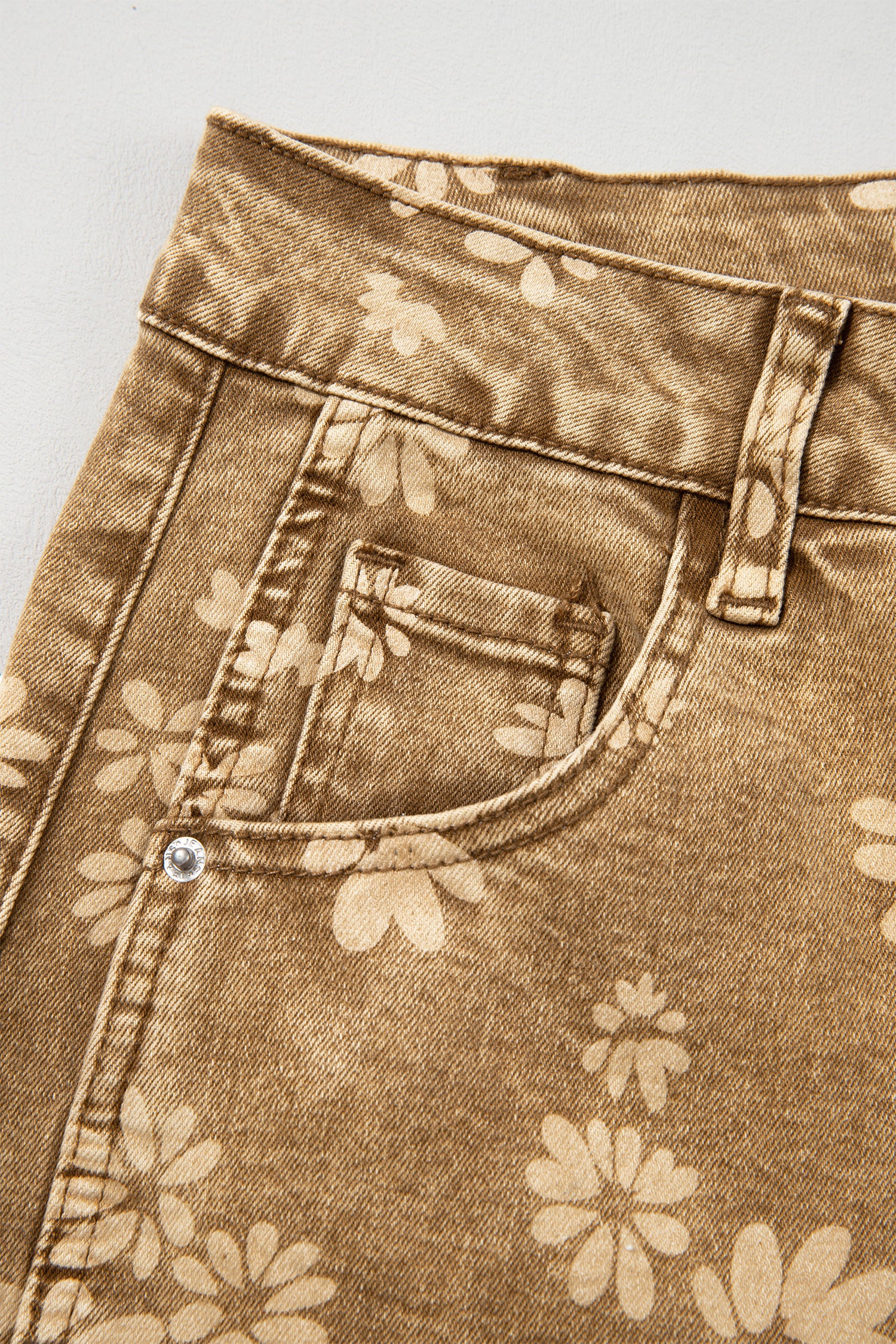 Khaki Floral Print Metal Button Pleated Straight Leg Jeans-Bottoms/Jeans-[Adult]-[Female]-2022 Online Blue Zone Planet