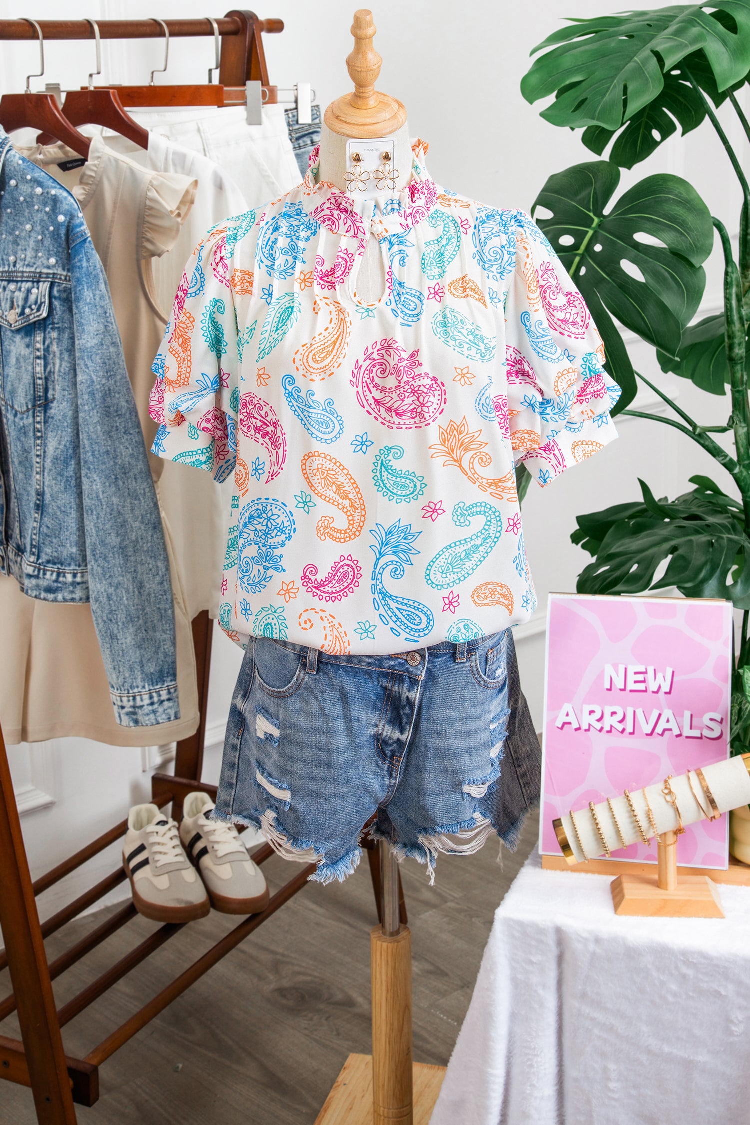 Multicolour Vibrant Paisley Printed Button Keyhole Puff Sleeve Blouse-Tops/Blouses & Shirts-[Adult]-[Female]-2022 Online Blue Zone Planet