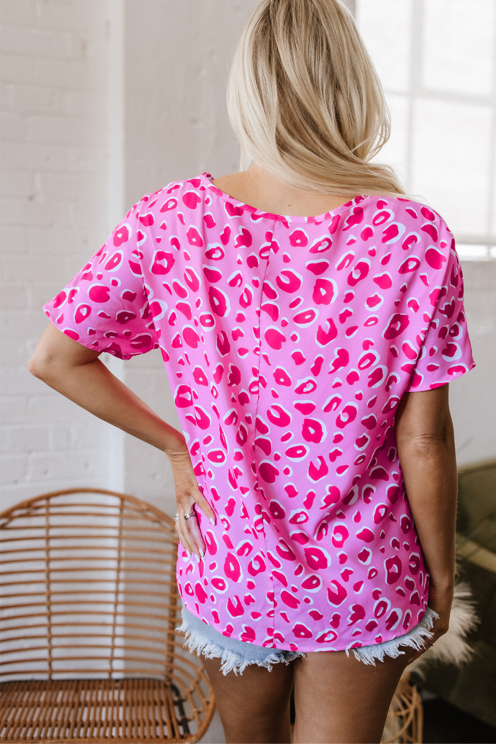 Pink Leopard V Neck Loose Short Sleeve Top-Tops/Tops & Tees-[Adult]-[Female]-2022 Online Blue Zone Planet