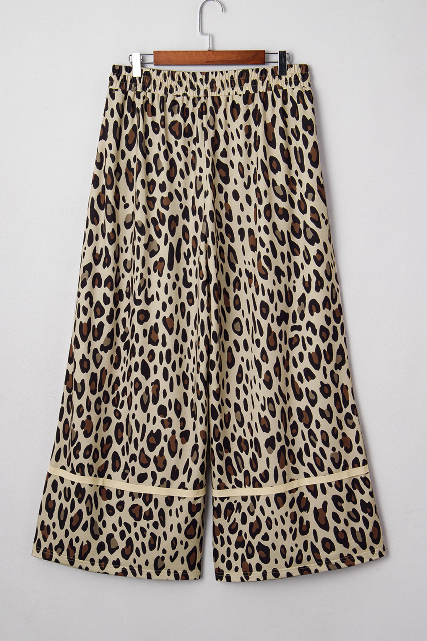 Khaki Exposed Seam Patched Pocket Plus Size Drawstring Leopard Wide Leg Pants-Plus Size/Plus Size Bottoms-[Adult]-[Female]-2022 Online Blue Zone Planet