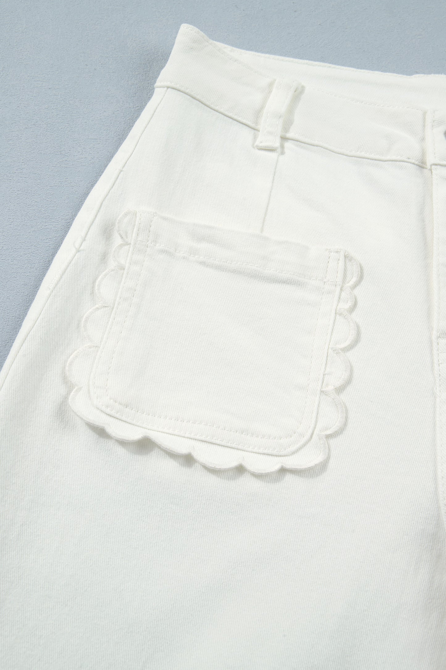 White Solid Color Scalloped Patch Pocket Shift Jeans-Bottoms/Jeans-[Adult]-[Female]-2022 Online Blue Zone Planet