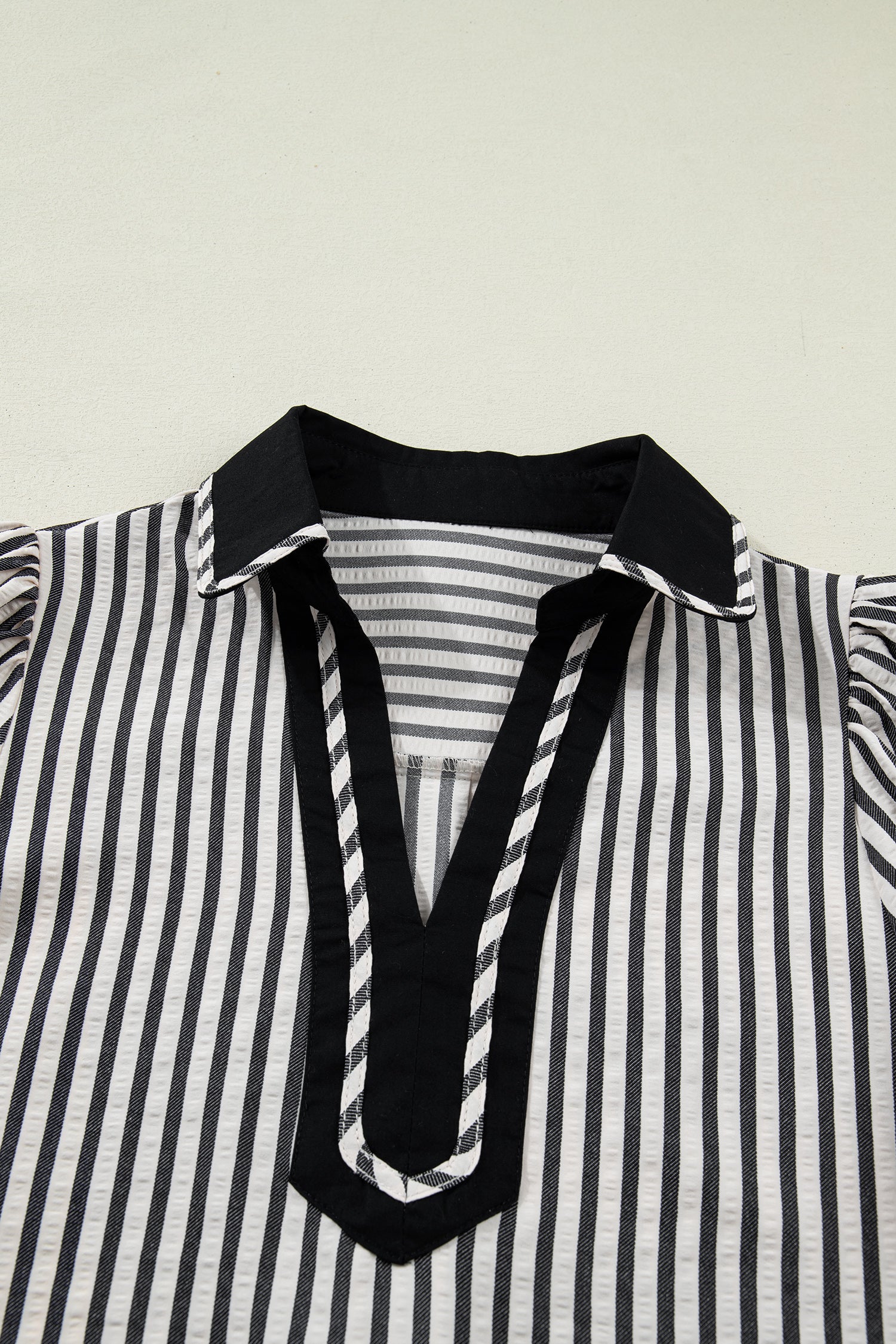 Black Stripe Collared Split Neck Short Bubble Sleeve Blouse-Tops/Blouses & Shirts-[Adult]-[Female]-2022 Online Blue Zone Planet