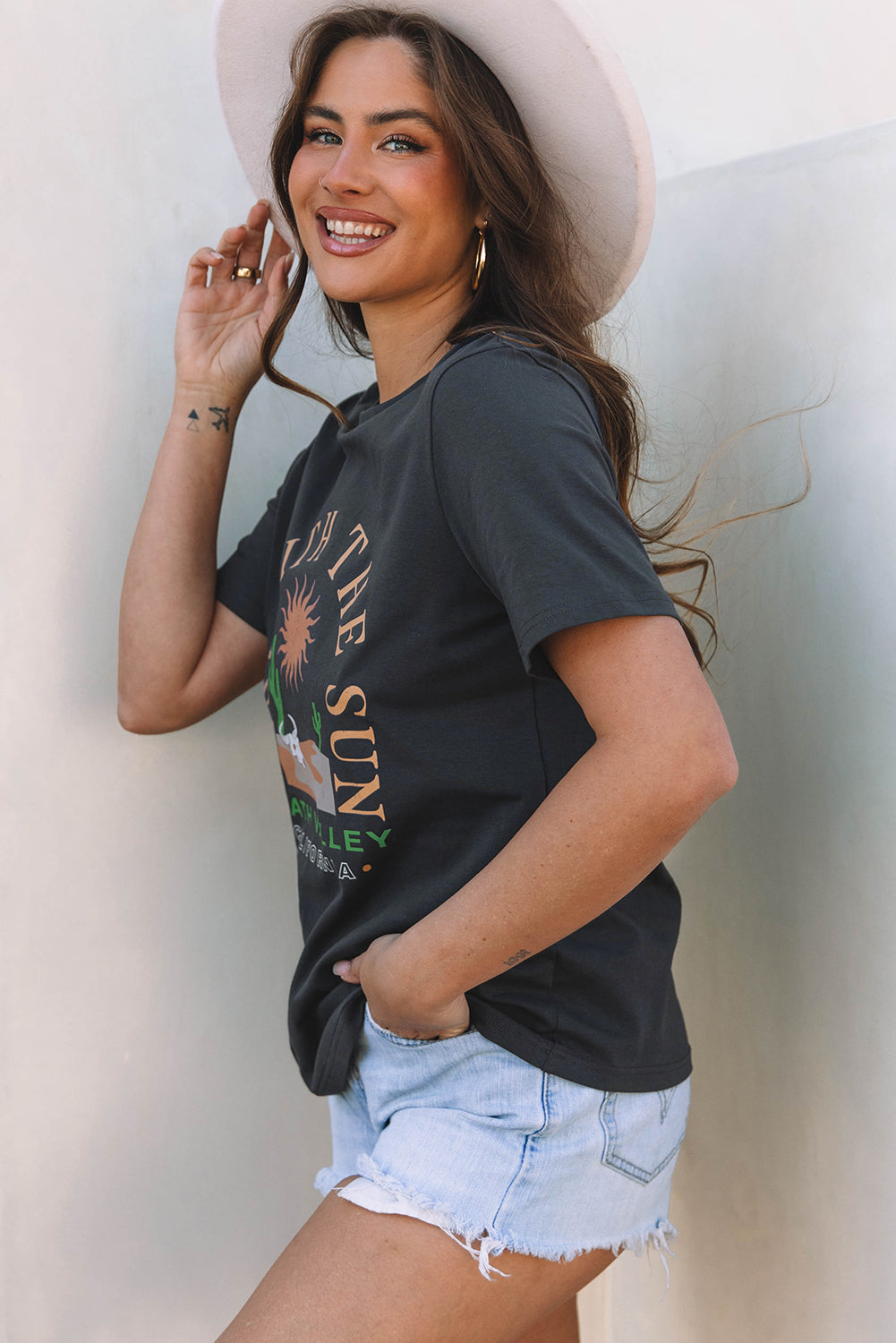 Dark Grey RISE WITH THE SUN Western Fashion Graphic Tee-Tops/Tops & Tees-[Adult]-[Female]-2022 Online Blue Zone Planet