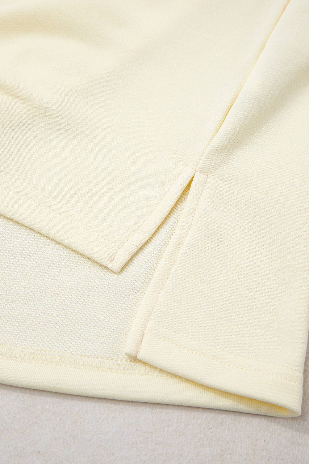 Yellow Cream Raw Seam Color Block Patchwork Plus Size V Neck Pullover-Plus Size/Plus Size Tops/Plus Size Long Sleeve Tops-[Adult]-[Female]-2022 Online Blue Zone Planet
