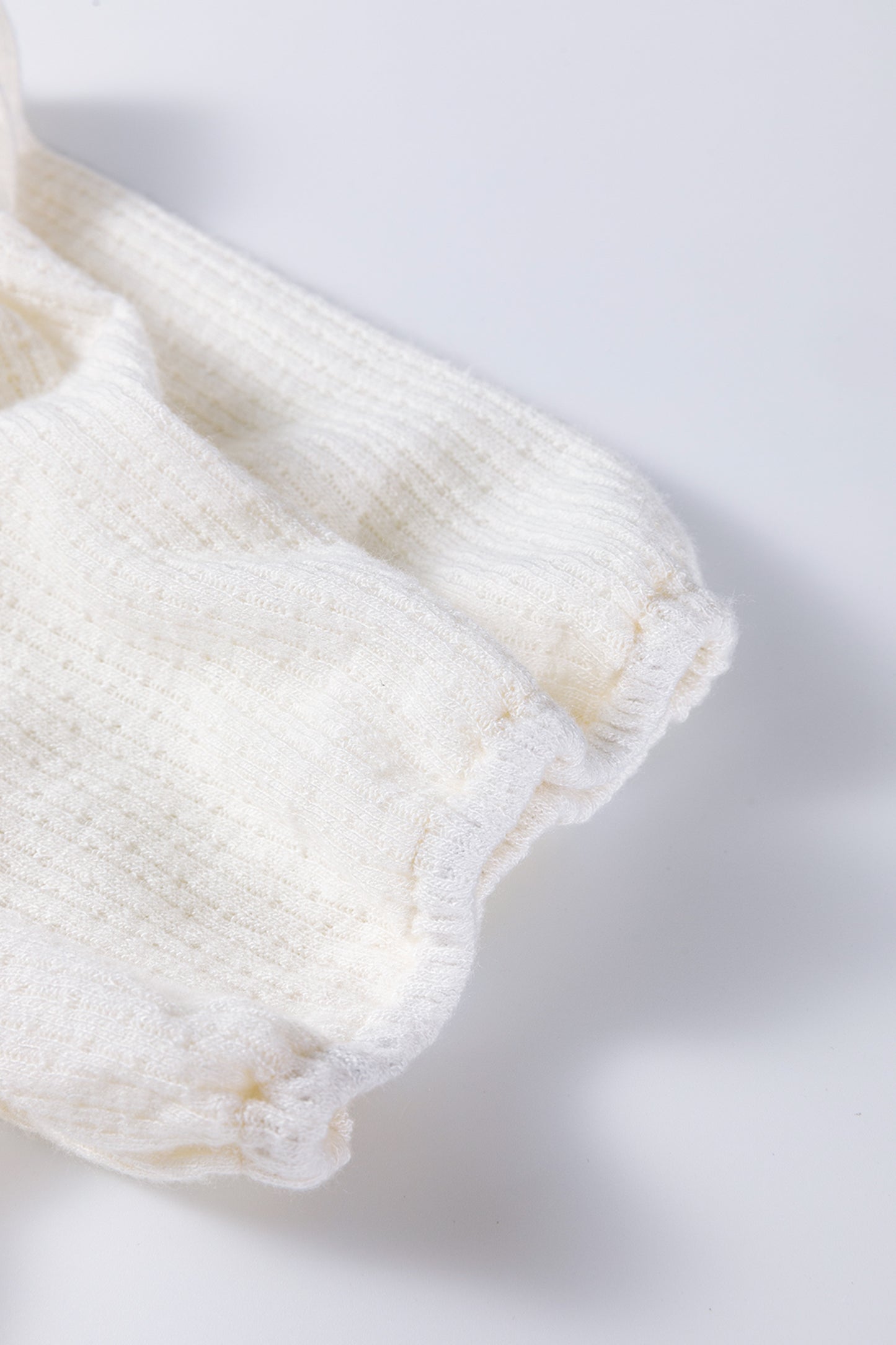 White Textured Knit V Neck Short Bubble Sleeve Peplum Top-Tops/Blouses & Shirts-[Adult]-[Female]-2022 Online Blue Zone Planet