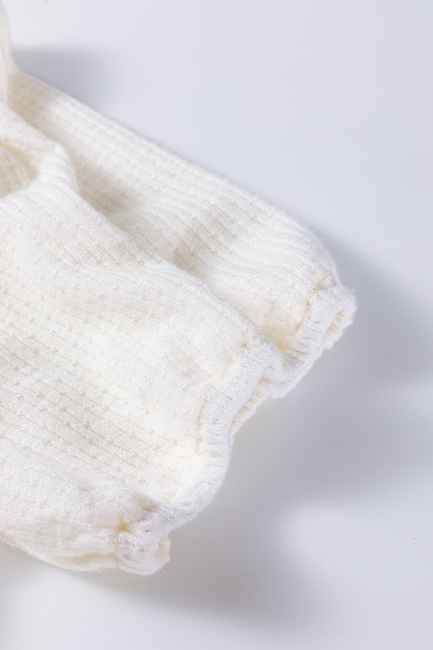 White Textured Knit V Neck Short Bubble Sleeve Peplum Top-Tops/Blouses & Shirts-[Adult]-[Female]-2022 Online Blue Zone Planet