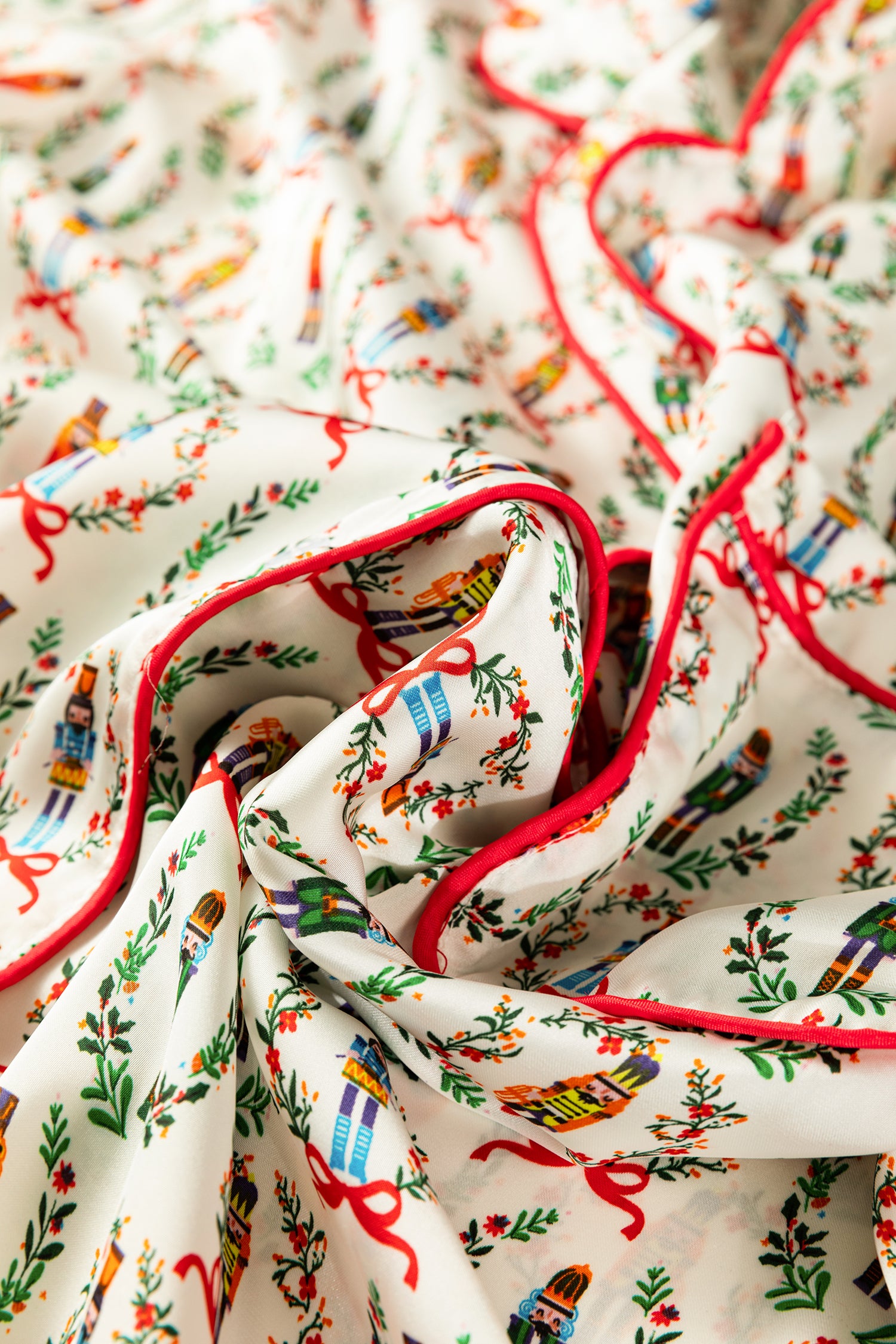 Beige Nutcracker Print Contrast Trim Tied up Bow Silky 2pcs Pajama Set-Loungewear & Sleepwear/Sleepwear-[Adult]-[Female]-2022 Online Blue Zone Planet