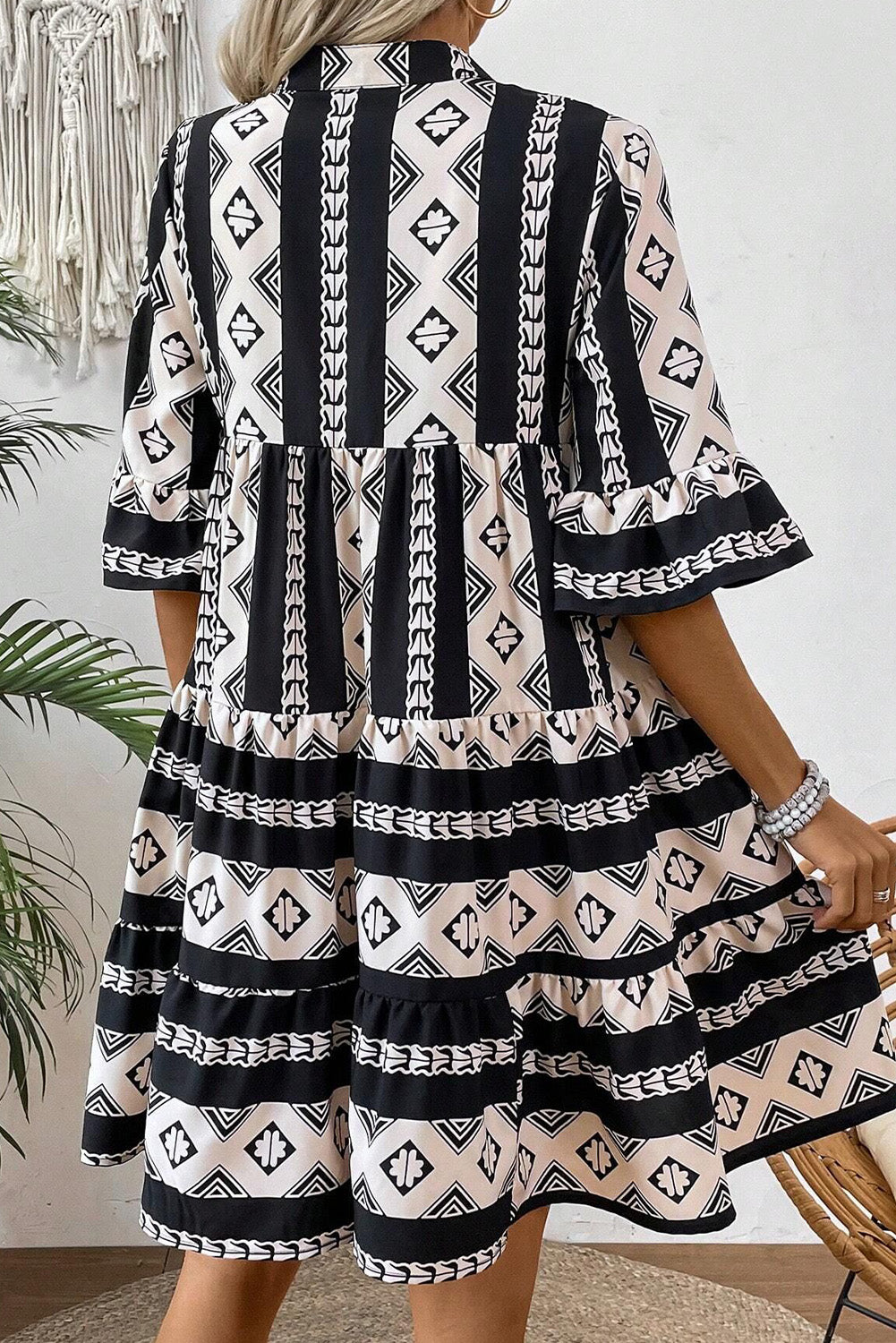 Black Geometric Print V Neck Ruffled Dress-Dresses/Mini Dresses-[Adult]-[Female]-2022 Online Blue Zone Planet