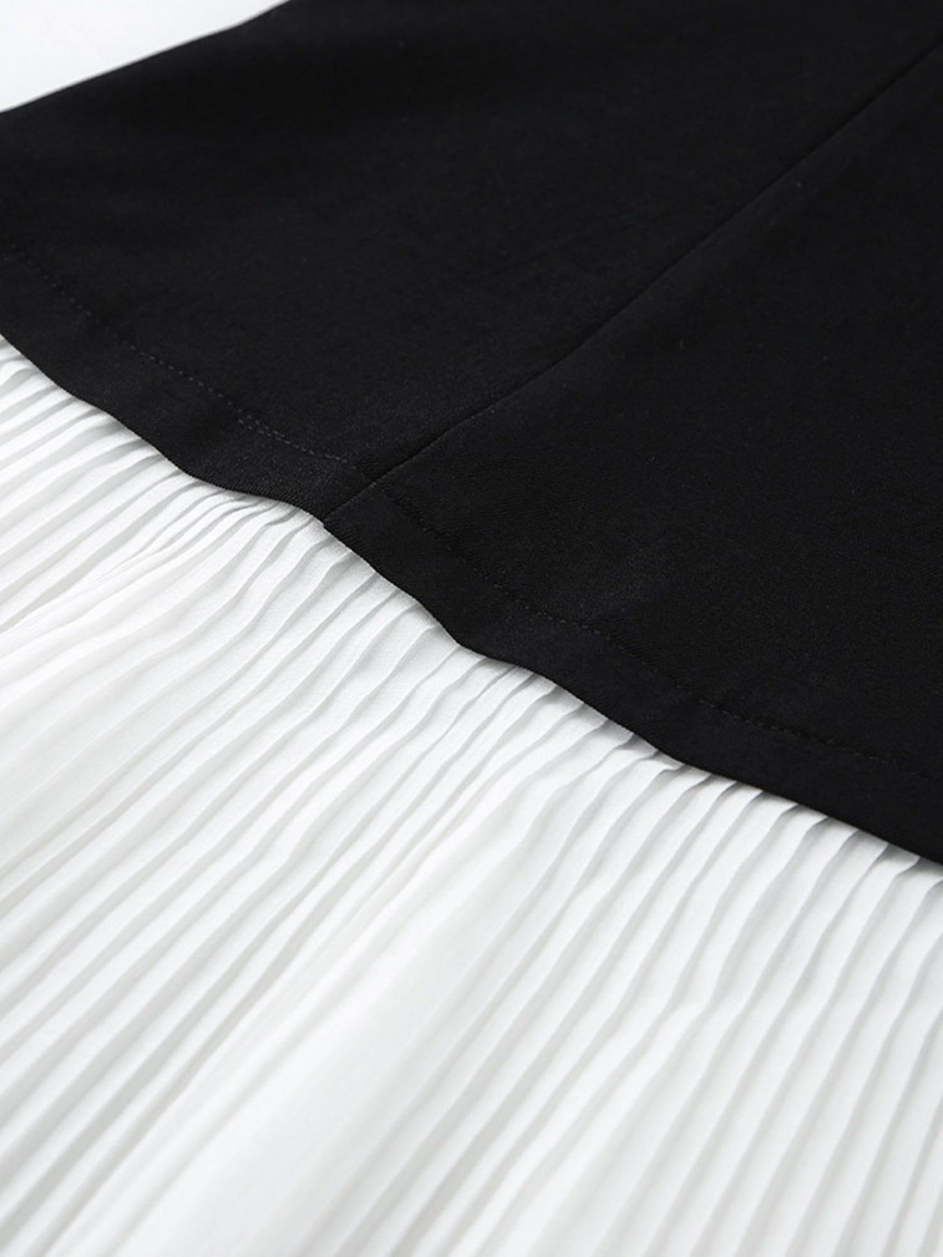 4002edff8e9143469b31852a831505e3-Max