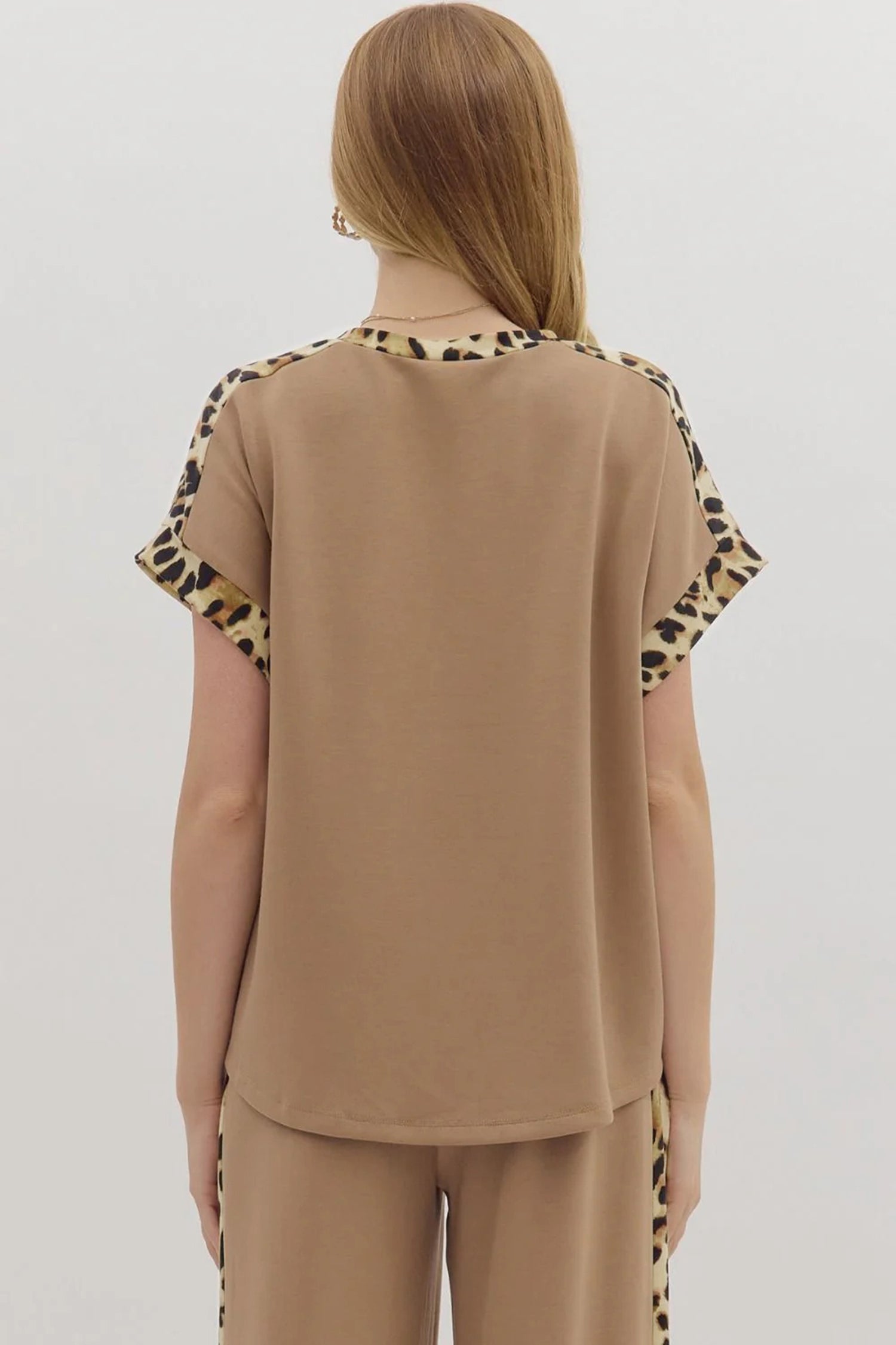 Light French Beige Leopard Trim Round Neck Loose T Shirt-Tops/Tops & Tees-[Adult]-[Female]-2022 Online Blue Zone Planet