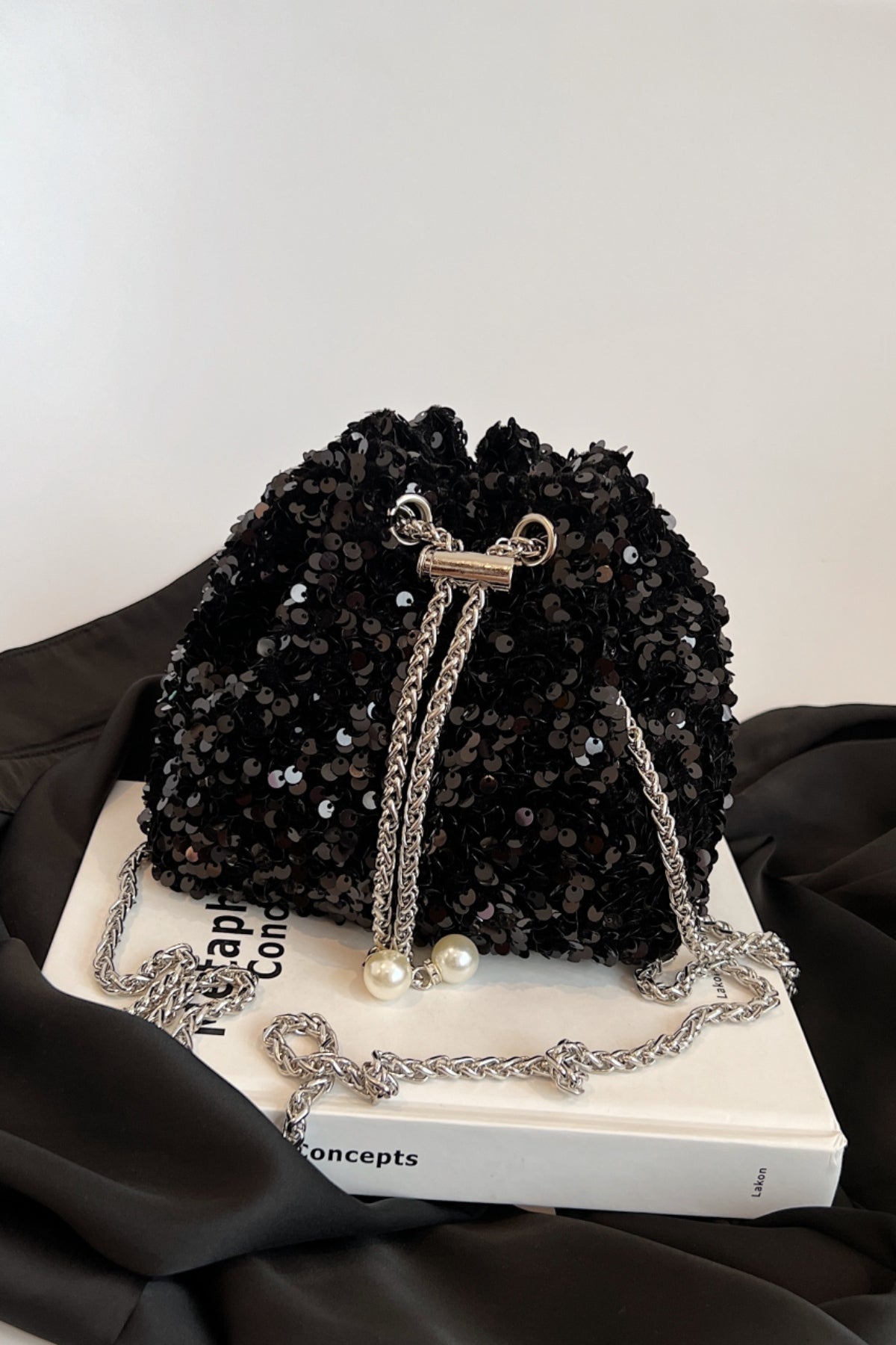 Sequin Chain Drawstring Bucket Bag-HANDBAGS-[Adult]-[Female]-2022 Online Blue Zone Planet