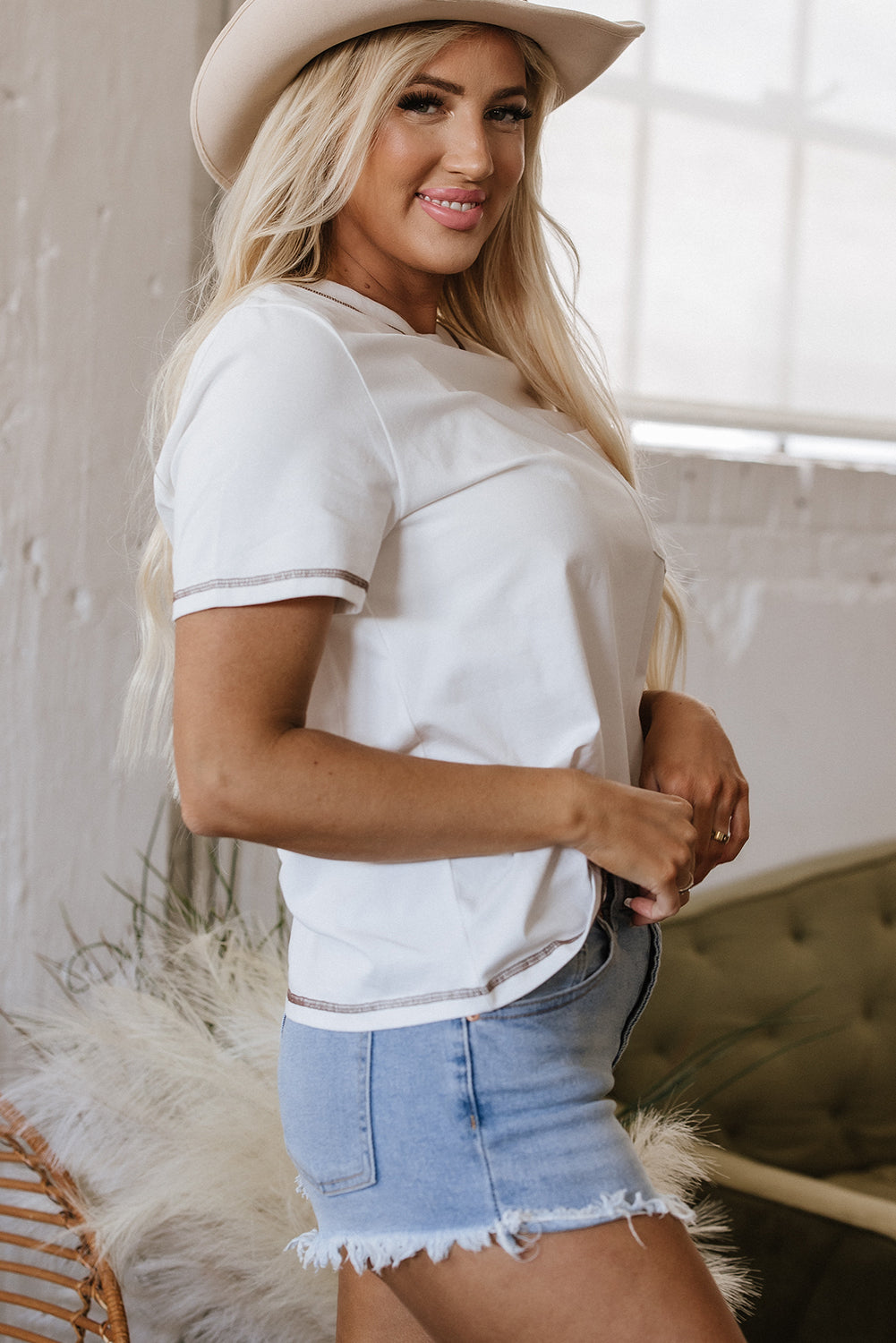 White Rodeo Horseshoe Embroidered Patch Pocket T Shirt-Tops/Tops & Tees-[Adult]-[Female]-2022 Online Blue Zone Planet