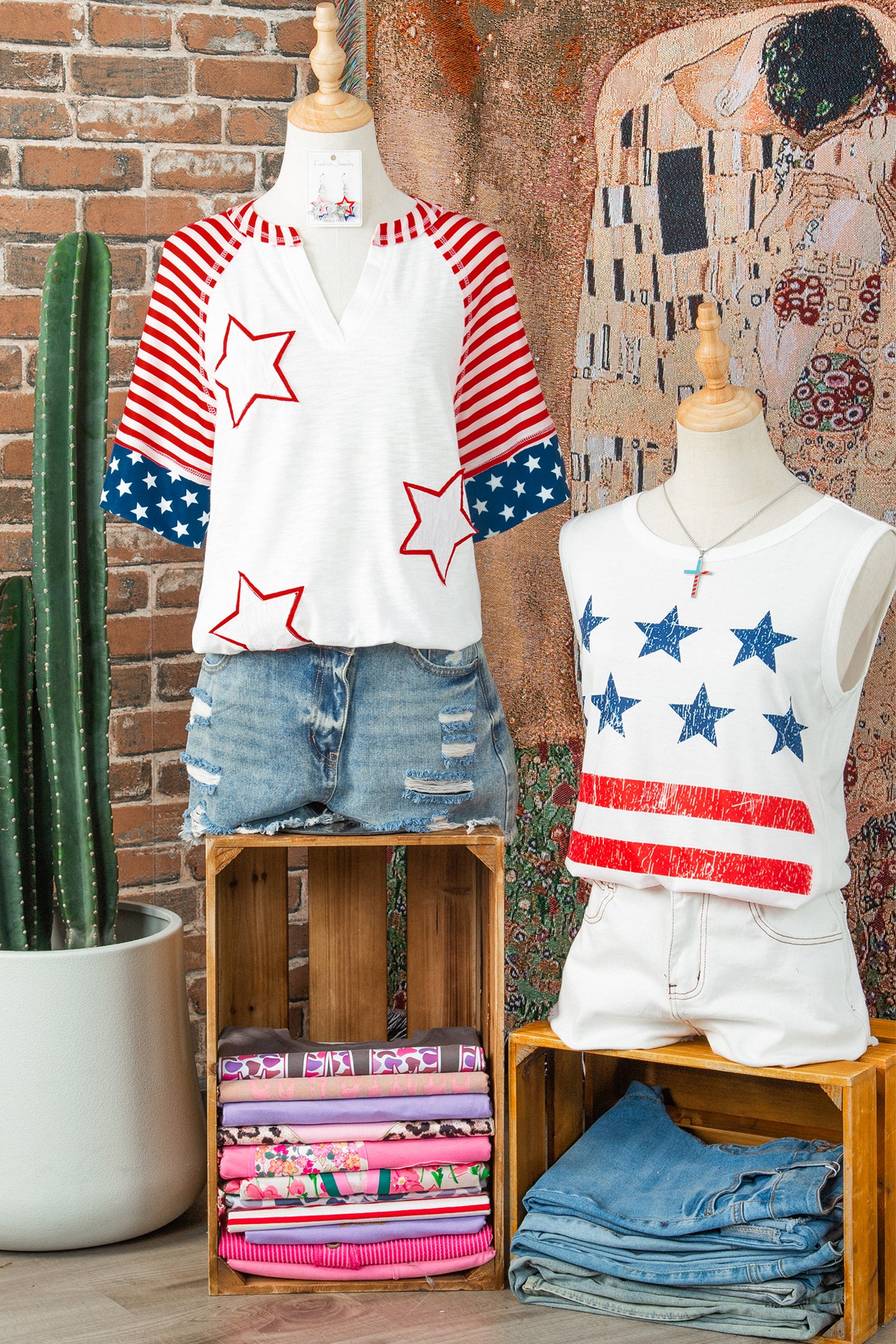 Fiery Red Star Detail Flag Inspired Short Sleeve Top-Tops/Tops & Tees-[Adult]-[Female]-2022 Online Blue Zone Planet