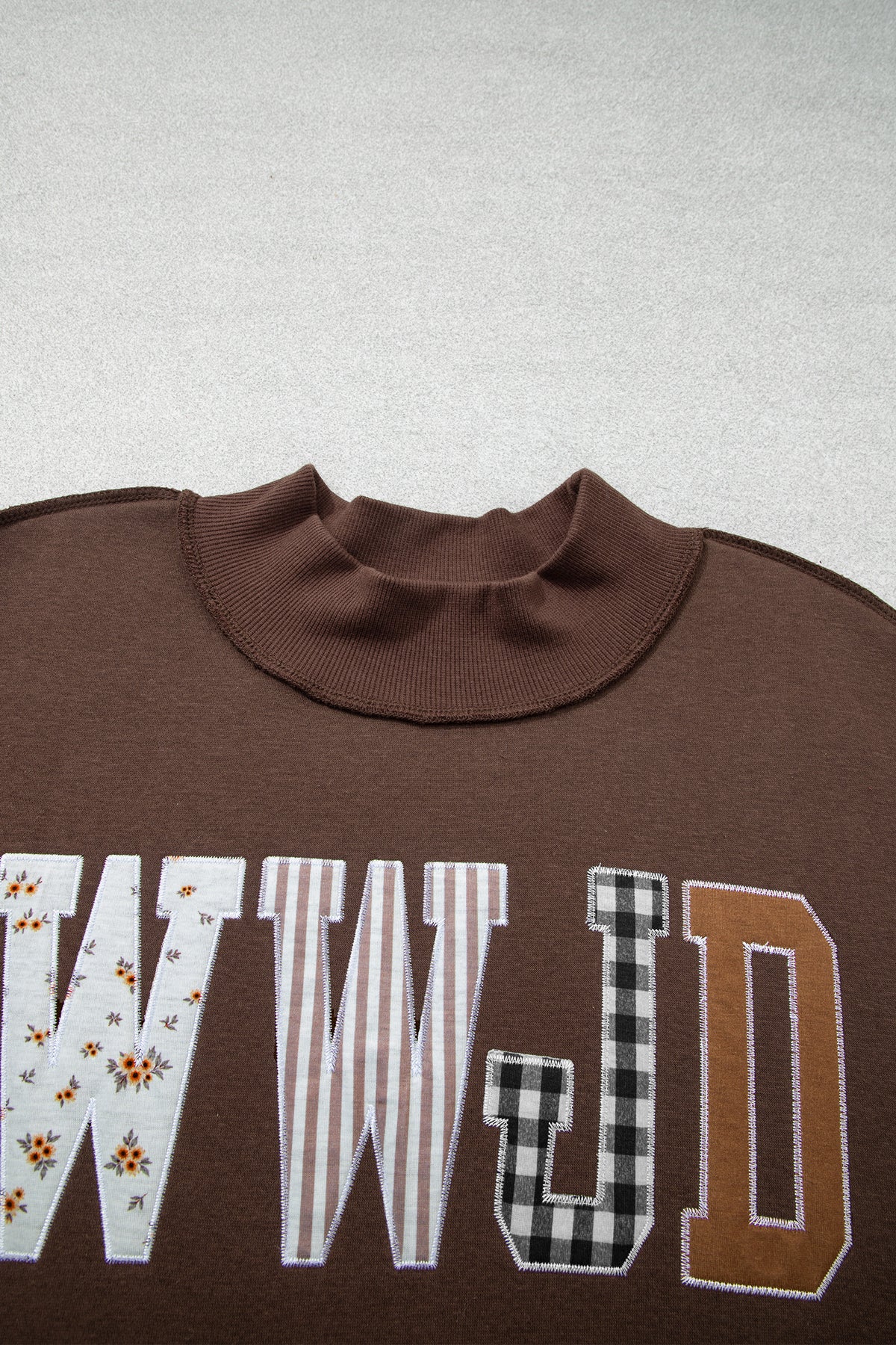 Coffee WWJD Mix Pattern Letter Graphic Exposed Seam Loose Plus Size Sweatshirt-Plus Size/Plus Size Sweatshirts & Hoodies-[Adult]-[Female]-2022 Online Blue Zone Planet