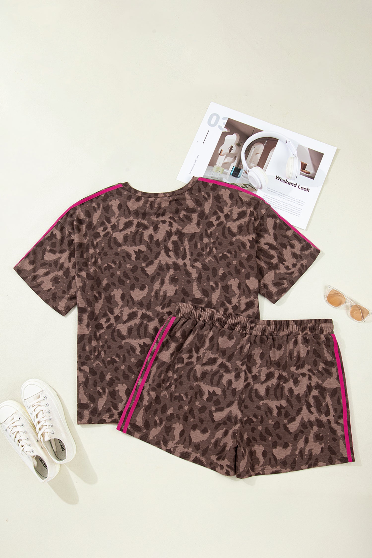 Brown Retro Leopard Print Contrast Varsity Stripe Trim Plus Size 2pcs Short Set-Plus Size/Plus Size Loungewear-[Adult]-[Female]-2022 Online Blue Zone Planet
