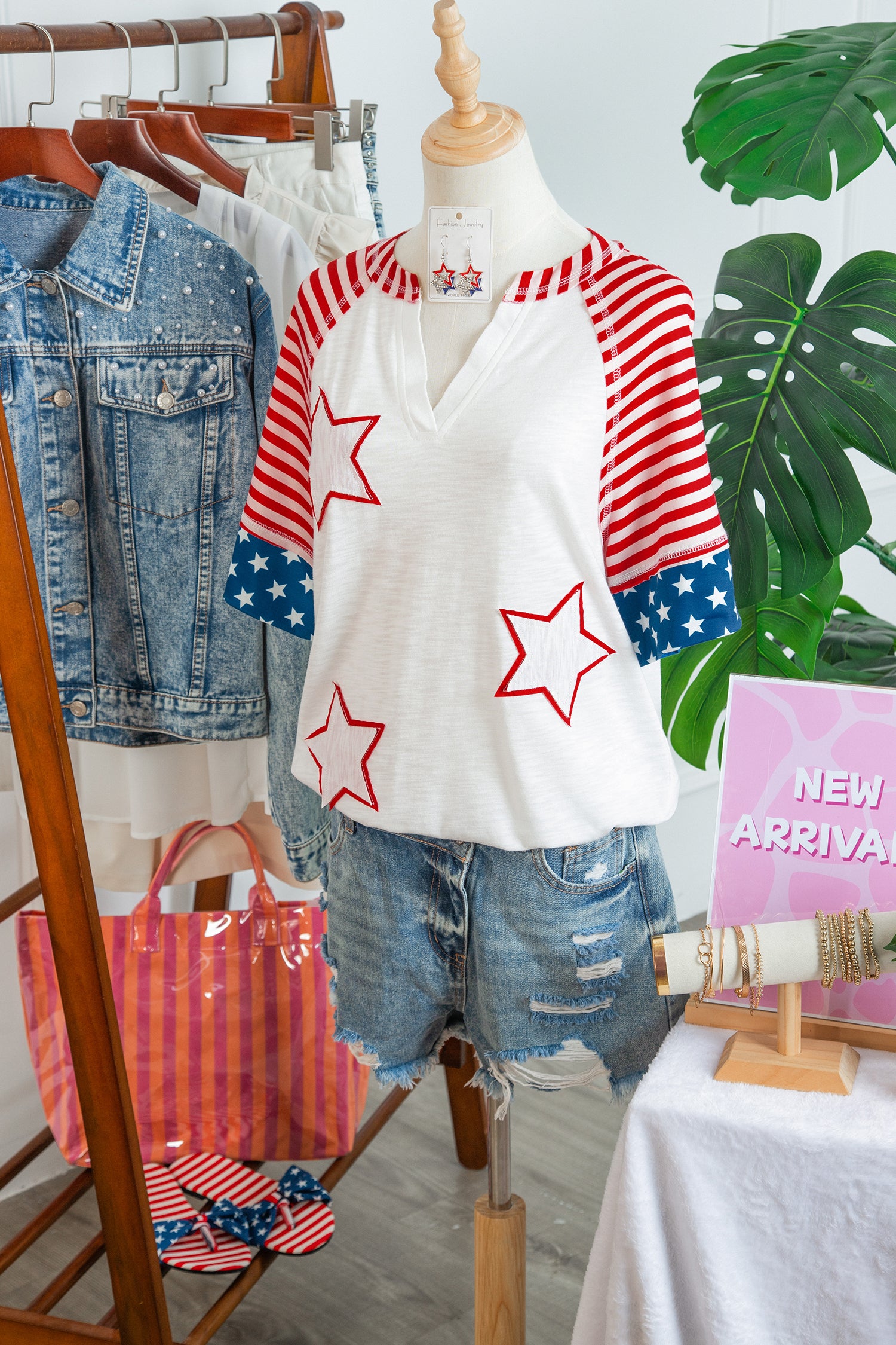 Fiery Red Star Detail Flag Inspired Short Sleeve Top-Tops/Tops & Tees-[Adult]-[Female]-2022 Online Blue Zone Planet