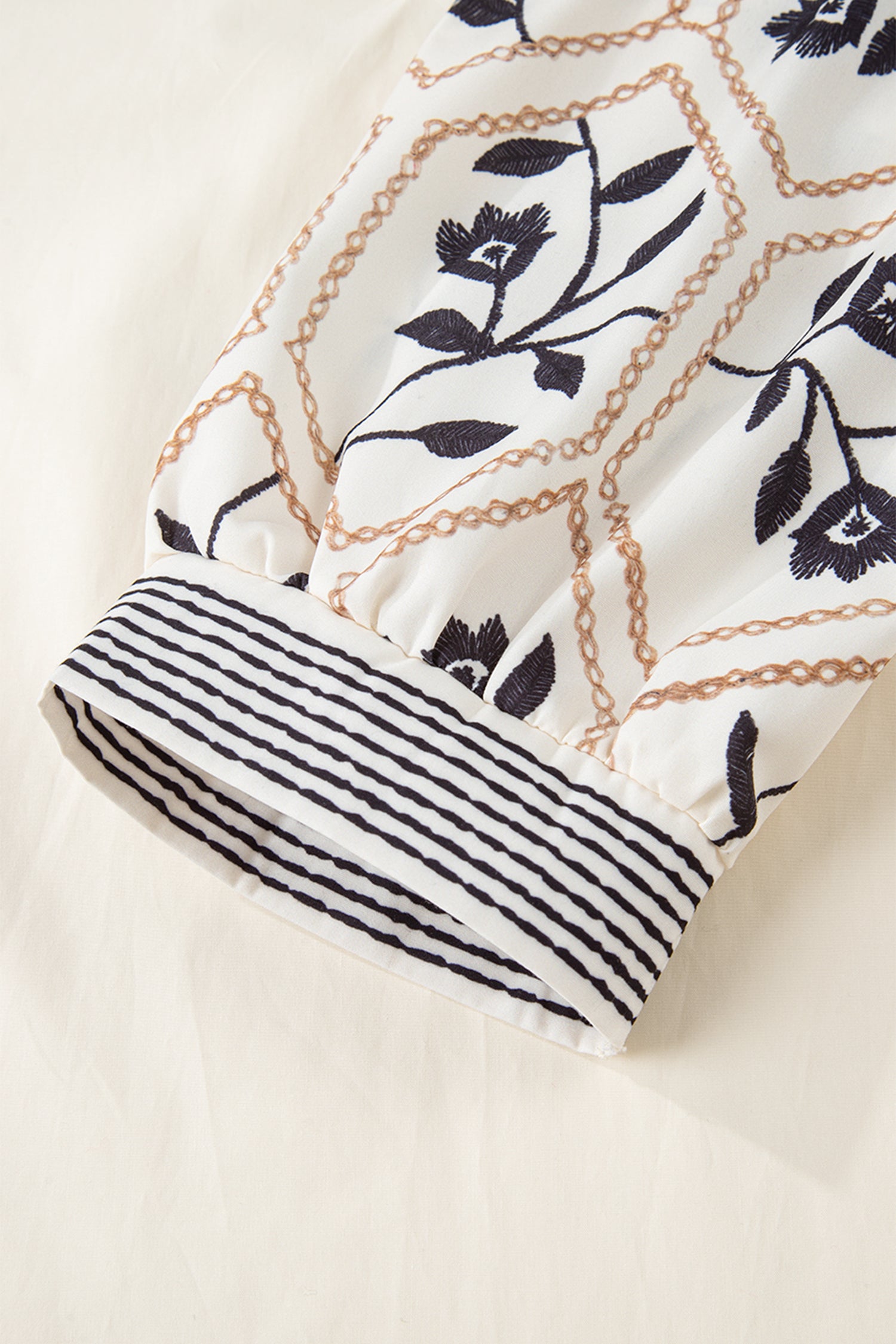 White Floral Puff Sleeve Contrast V Neck Patchwork Blouse-Tops/Blouses & Shirts-[Adult]-[Female]-2022 Online Blue Zone Planet