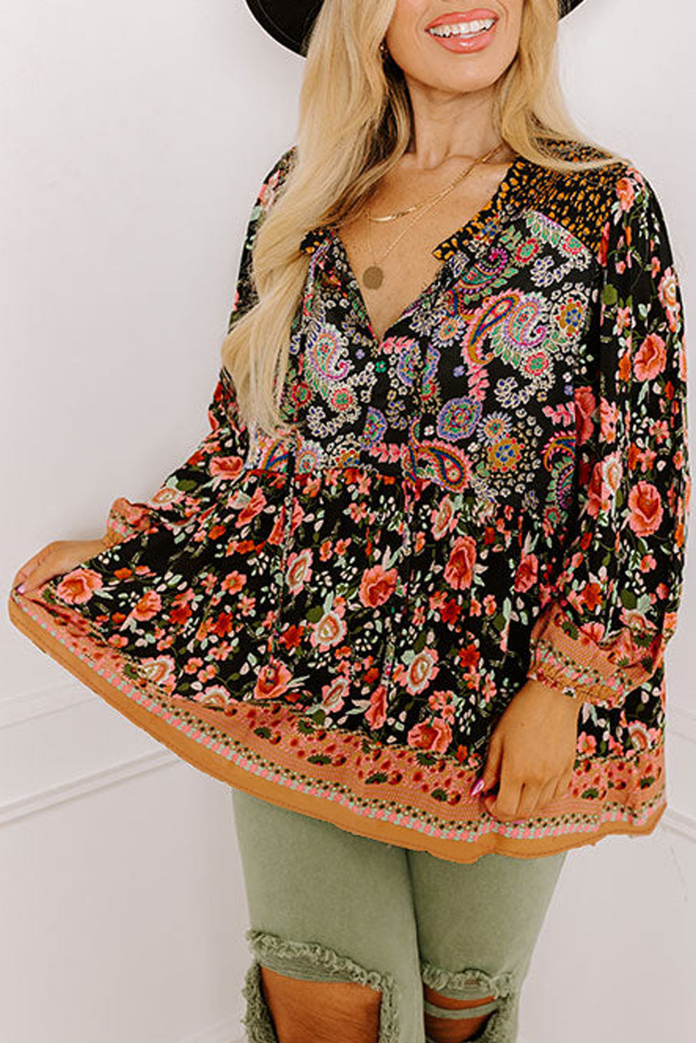 Black Plus Size Paisley Floral Print V Neck Bubble Sleeve Blouse-Plus Size/Plus Size Tops/Plus Size Blouses & Shirts-[Adult]-[Female]-Black-1X-2022 Online Blue Zone Planet