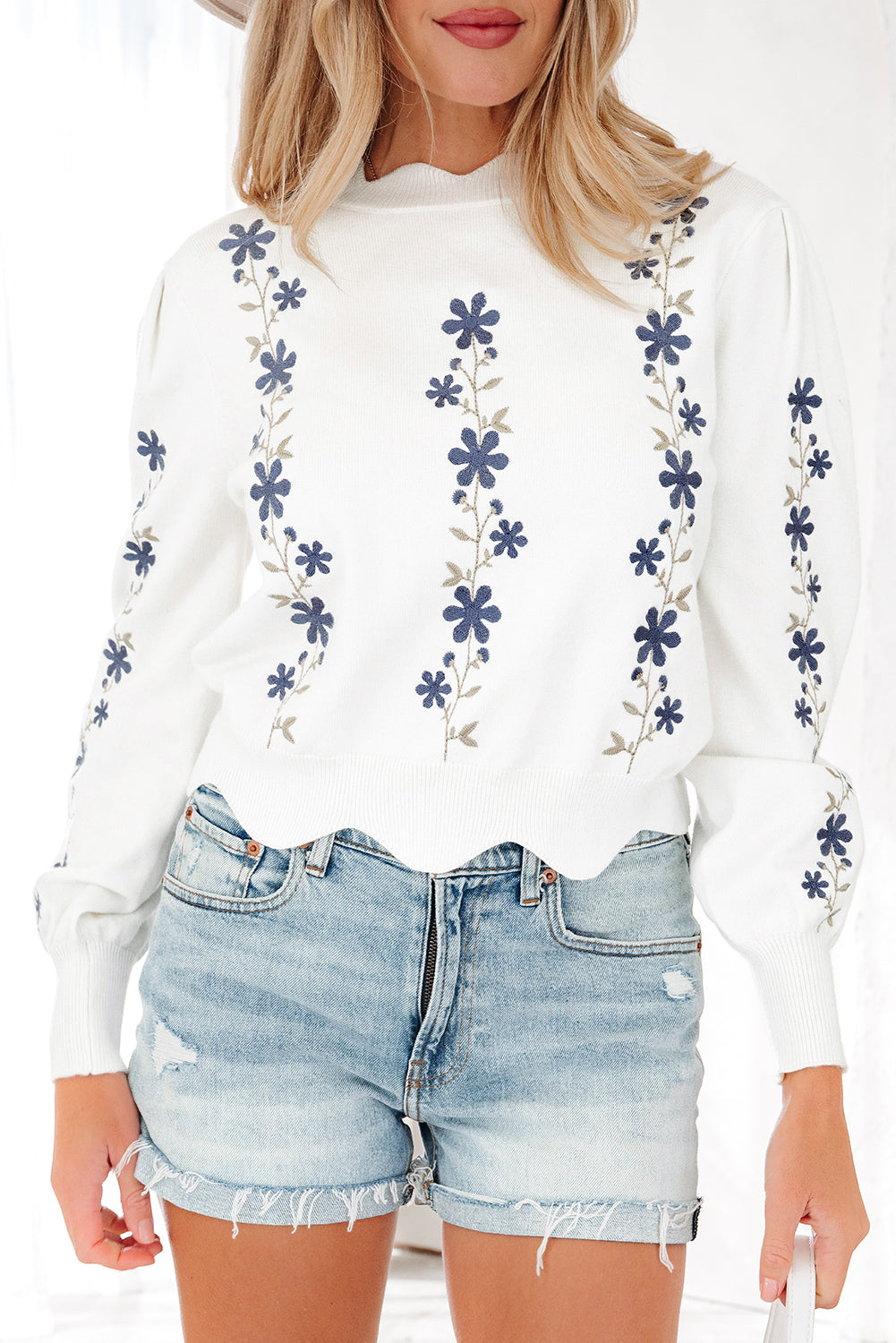 White Floral Embroidered Scallop Hem Cropped Sweater-Sweaters & Cardigans/Sweaters-[Adult]-[Female]-2022 Online Blue Zone Planet